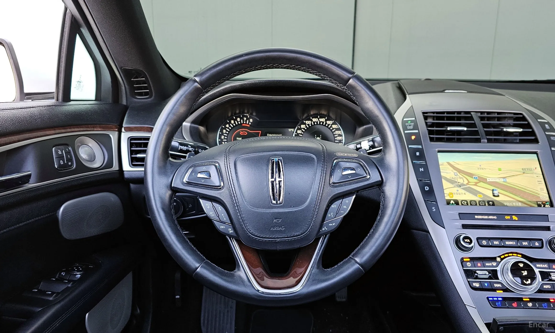 Lincoln New MKZ превью 13