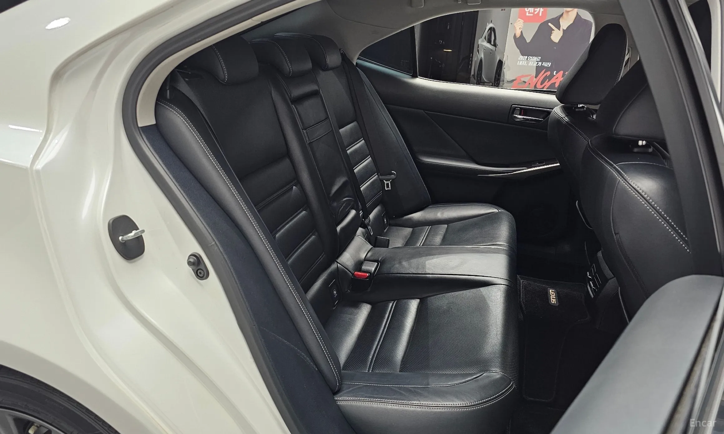 Lexus New IS250 превью 12