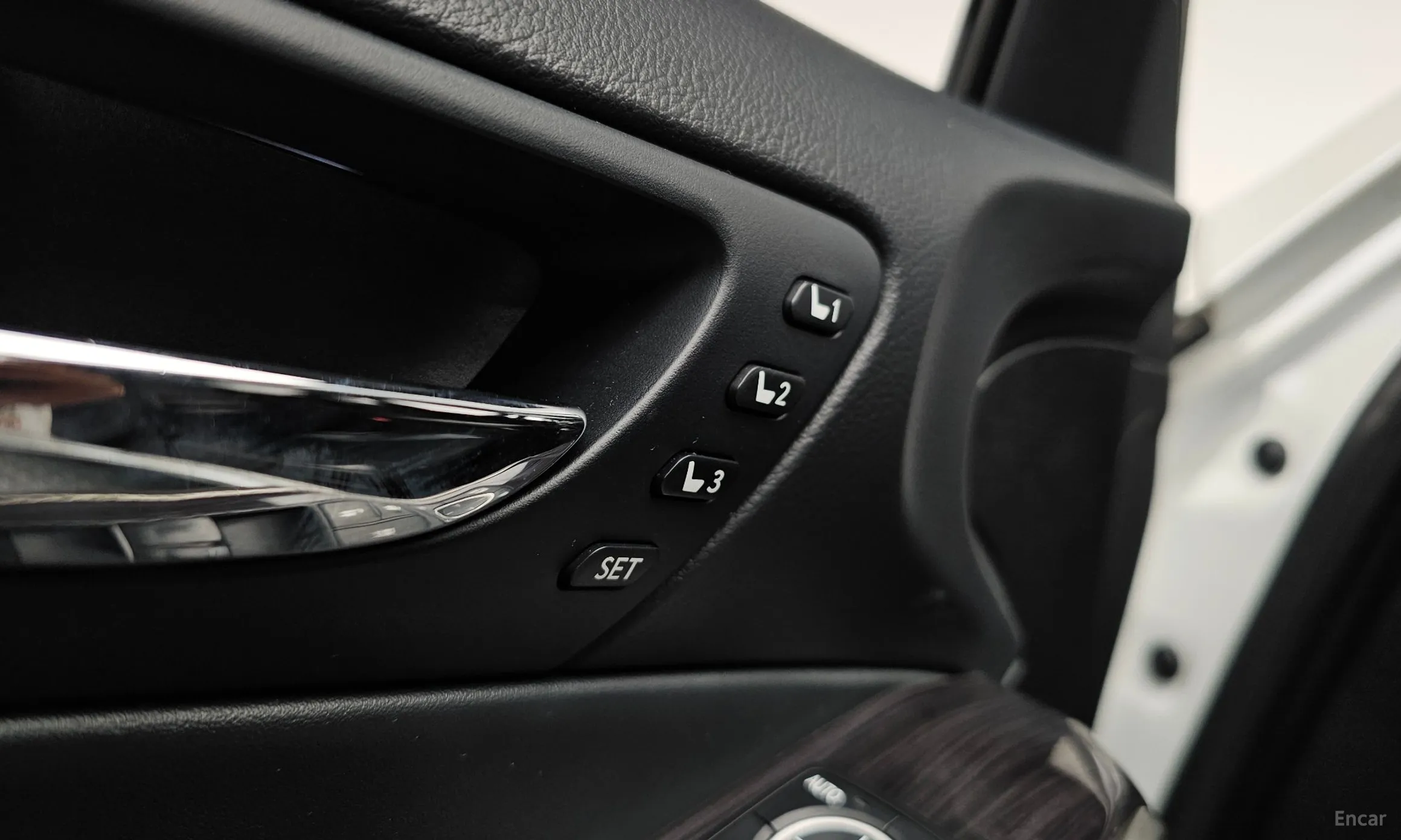 Lexus New IS250 превью 17