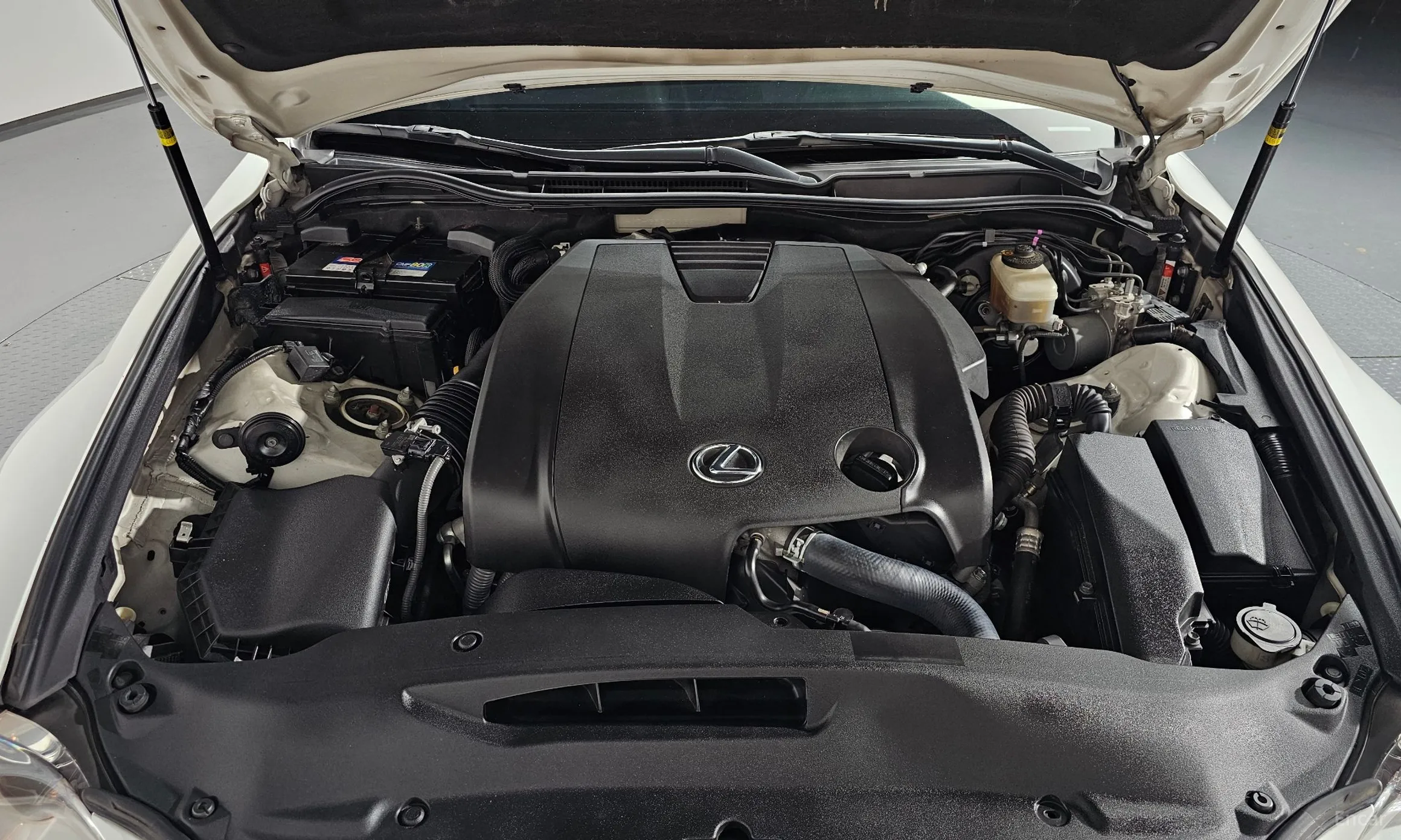 Lexus New IS250 превью 6
