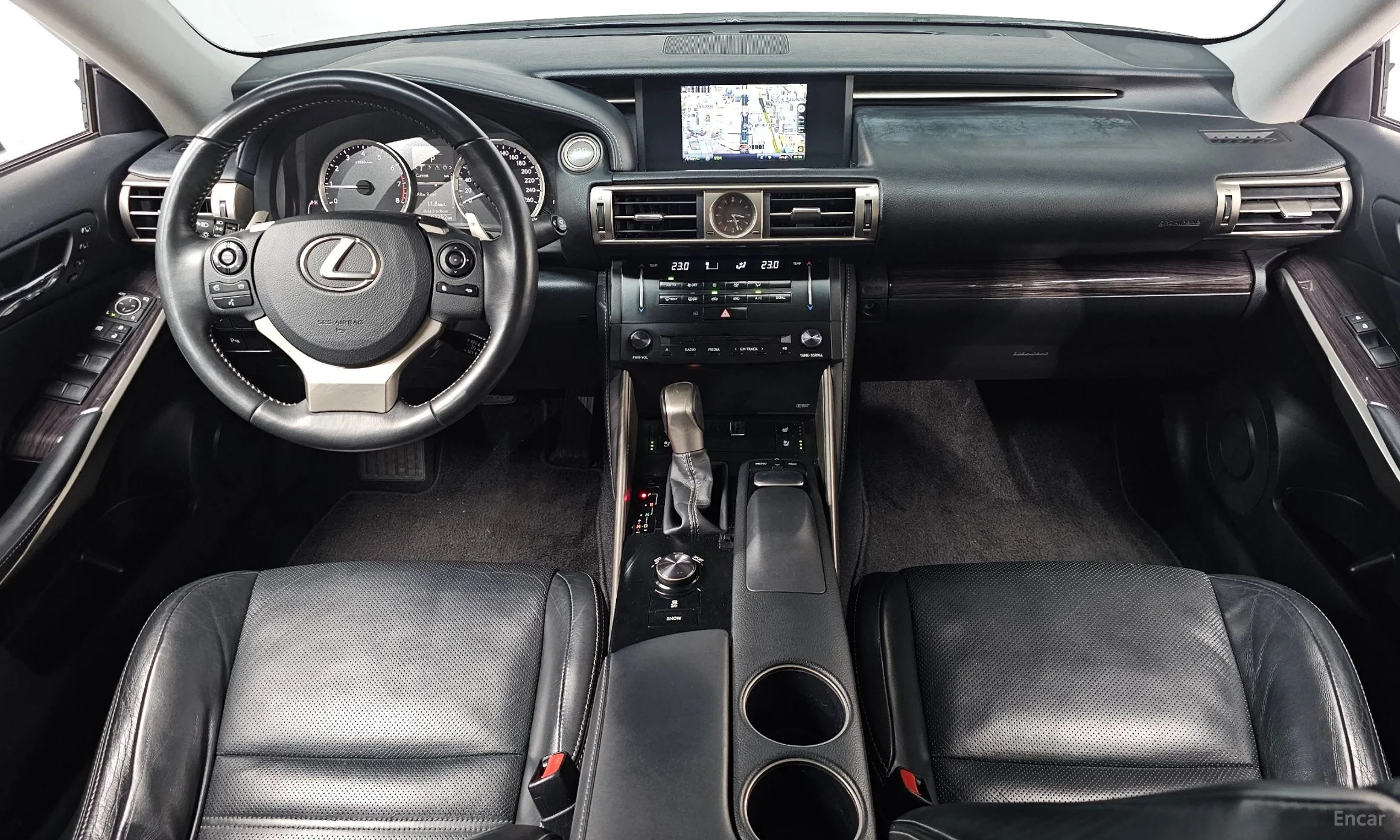 Lexus New IS250 превью 7