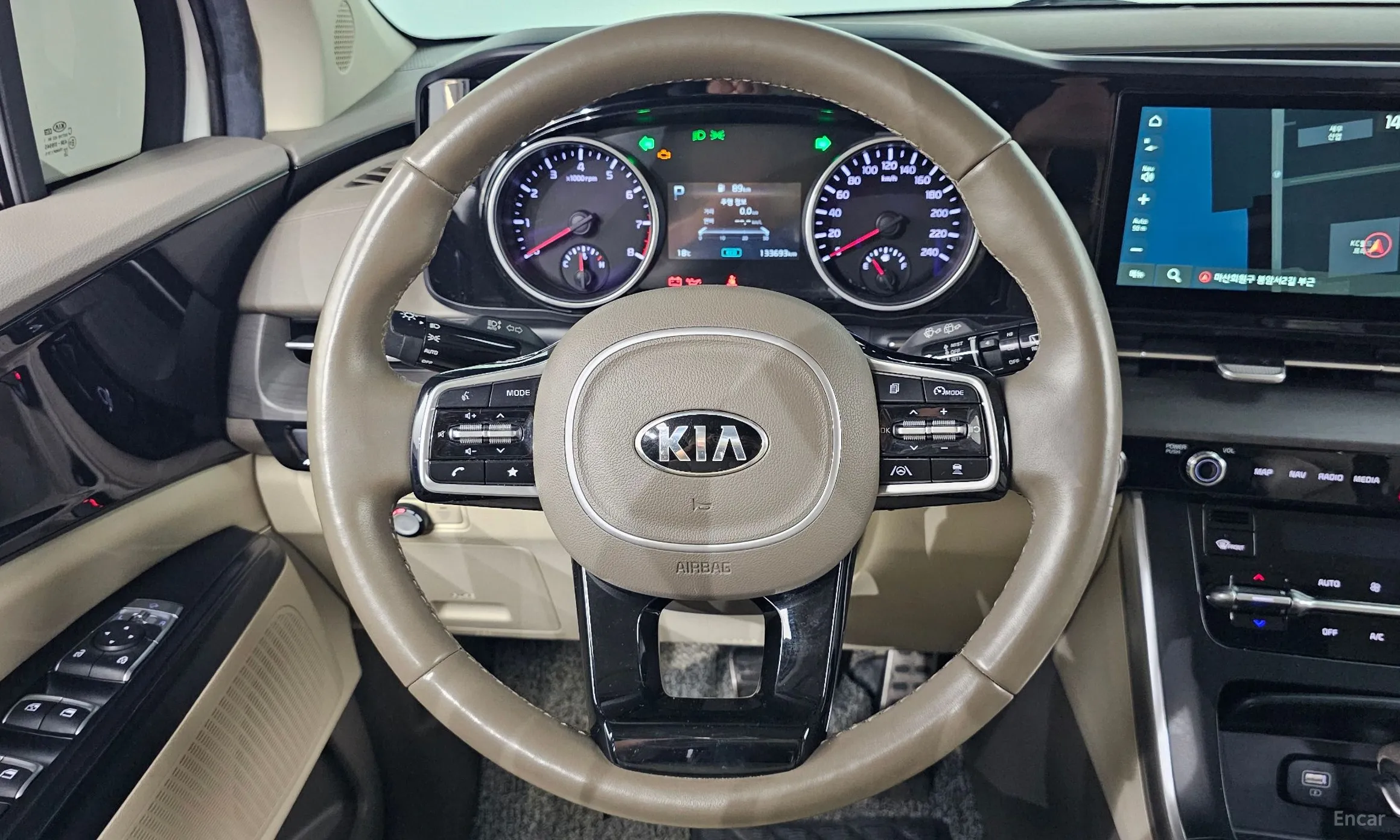 Kia Carnival Gen 4 превью 13