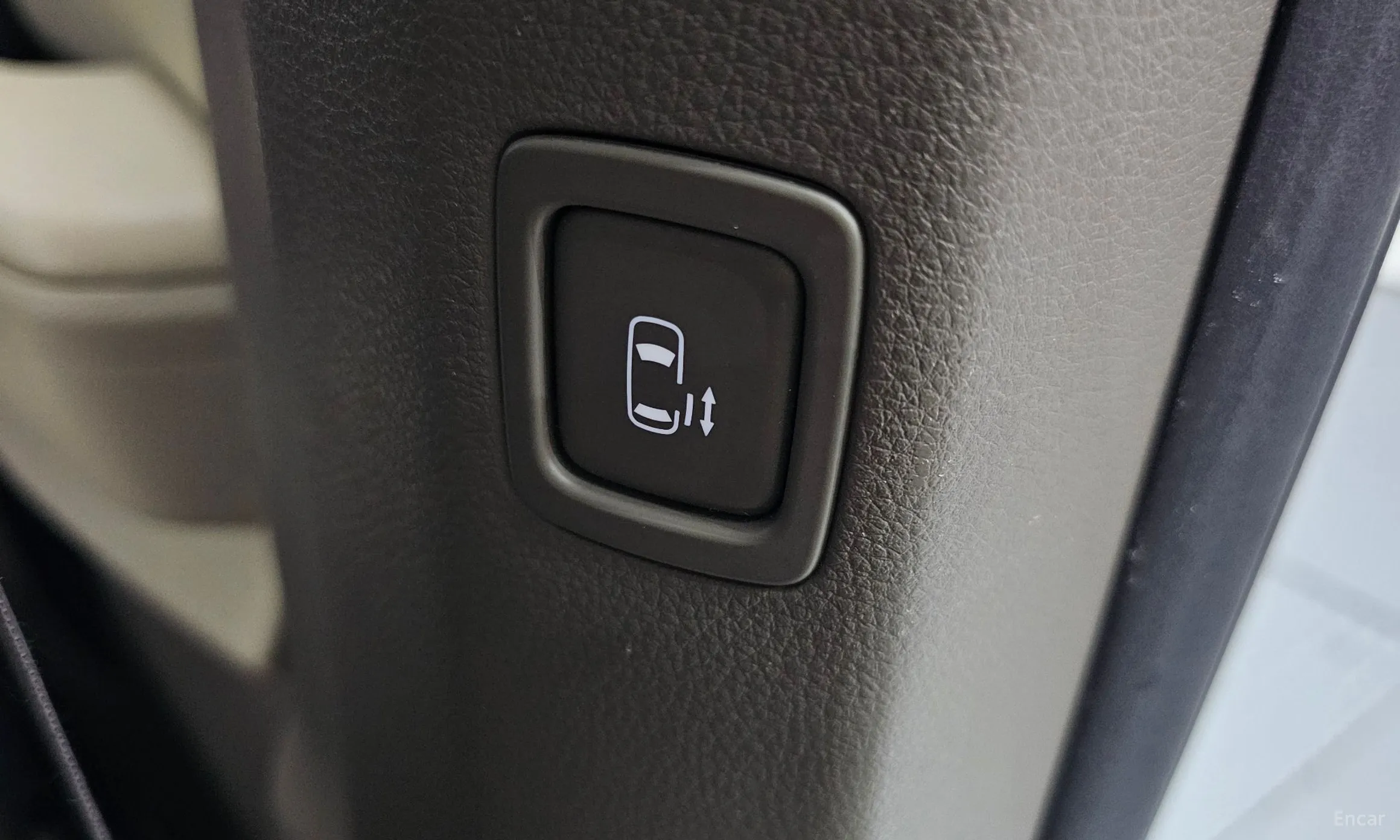 Kia Carnival Gen 4 превью 18