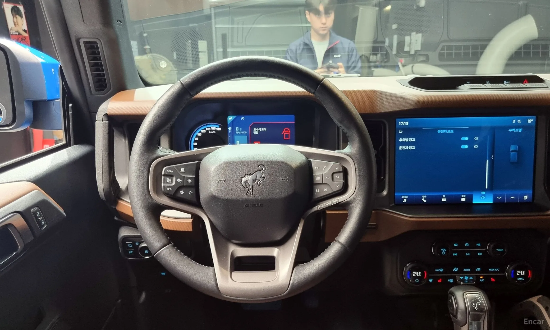 Ford Bronco 6th Generation превью 14