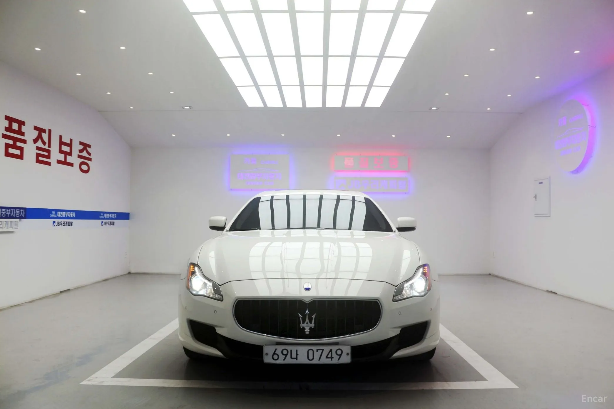 Maserati Quattroporte превью 3