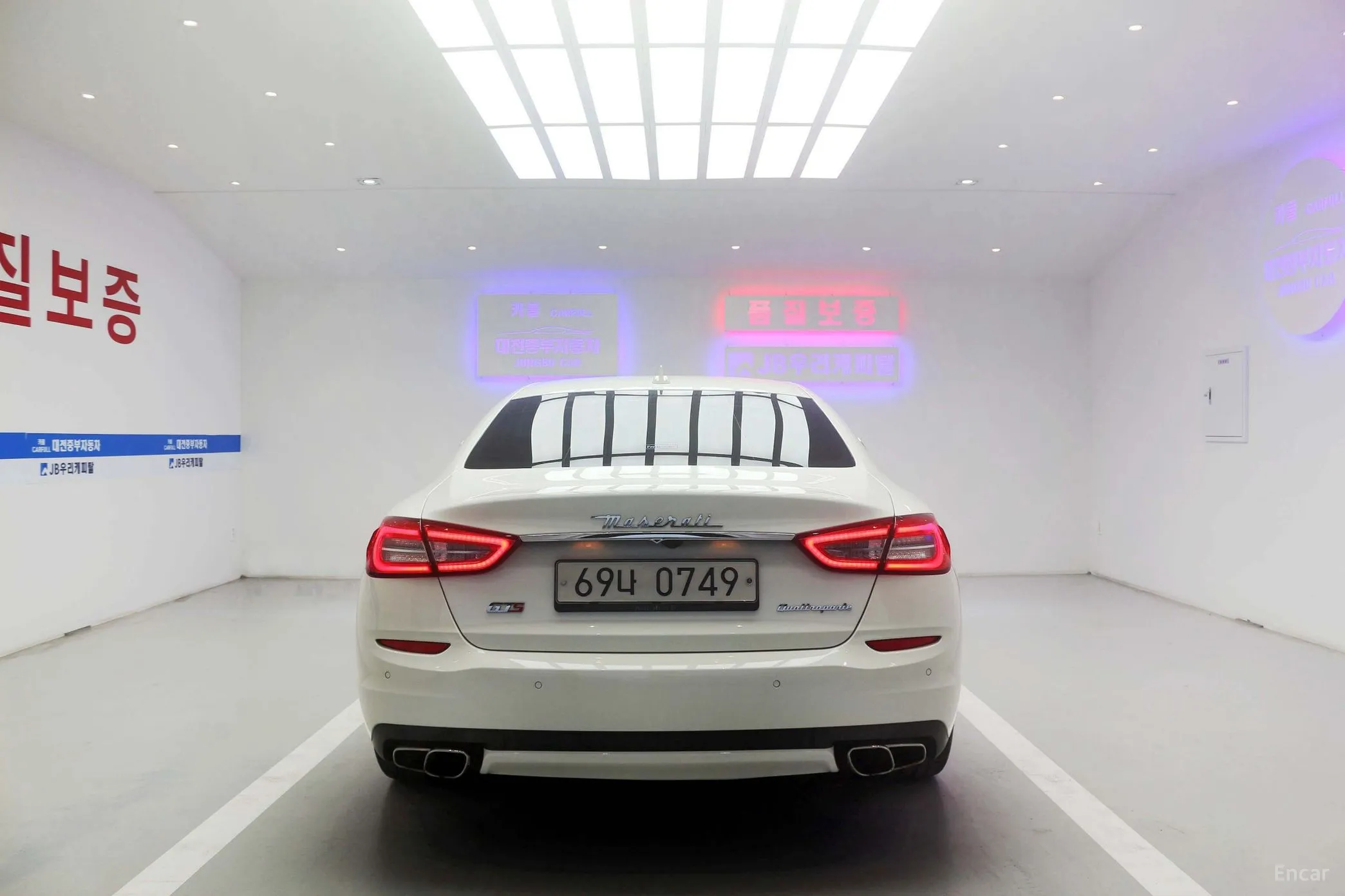 Maserati Quattroporte превью 4