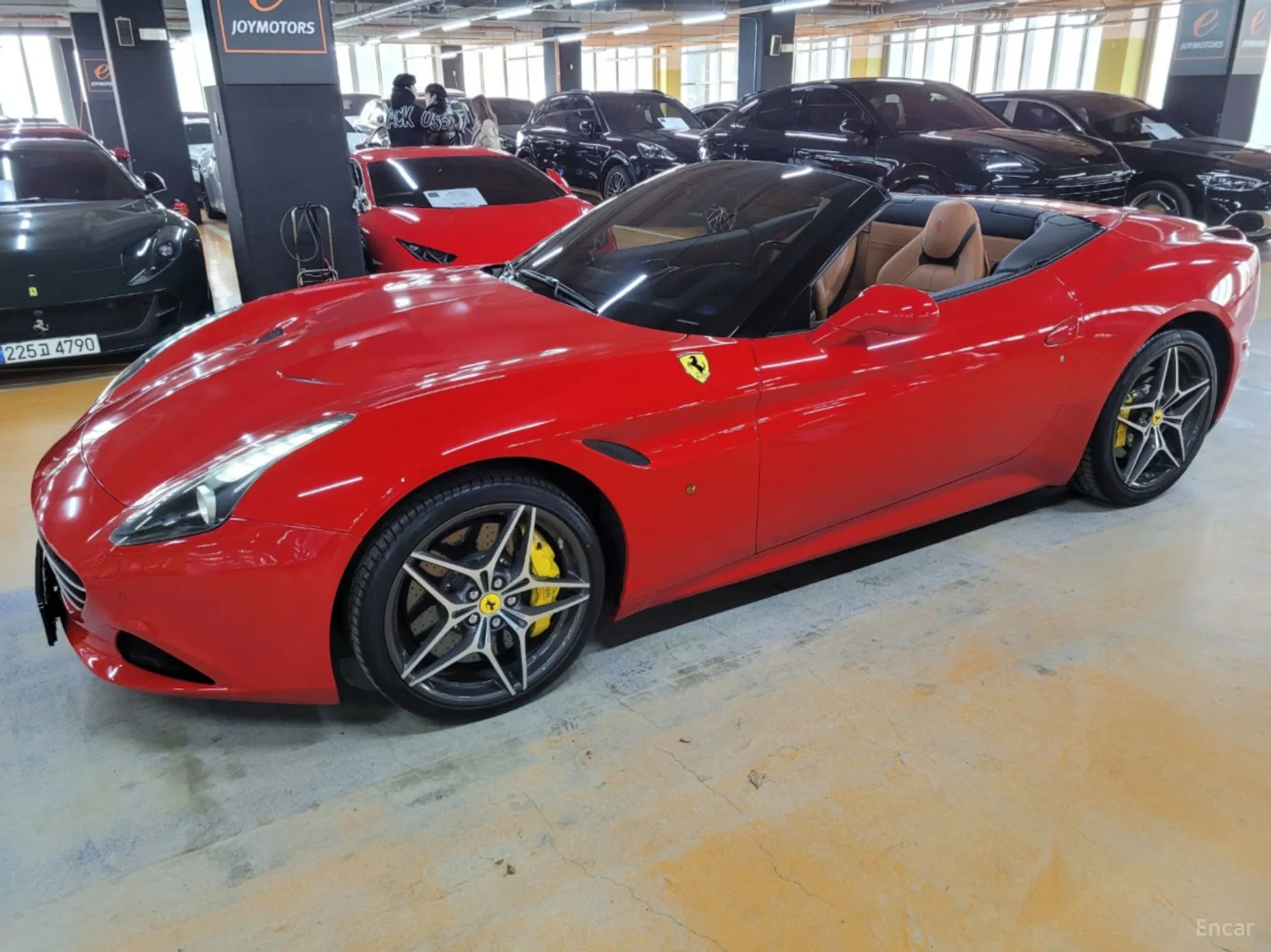Ferrari California превью 20