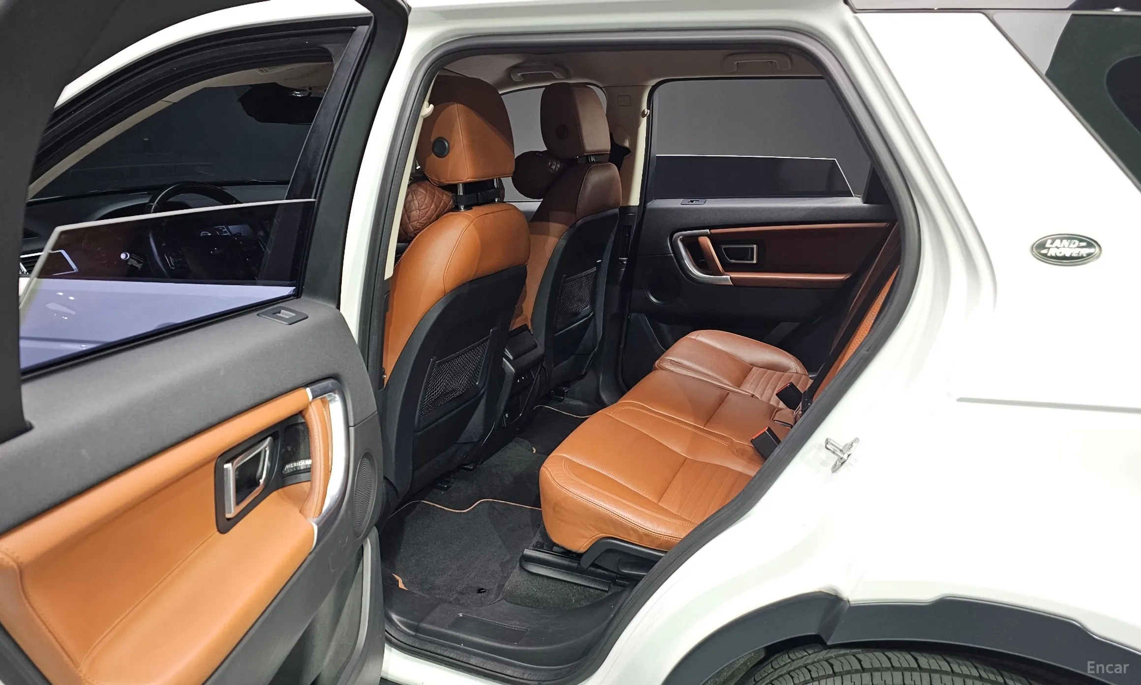 Land Rover Discovery Sports превью 11