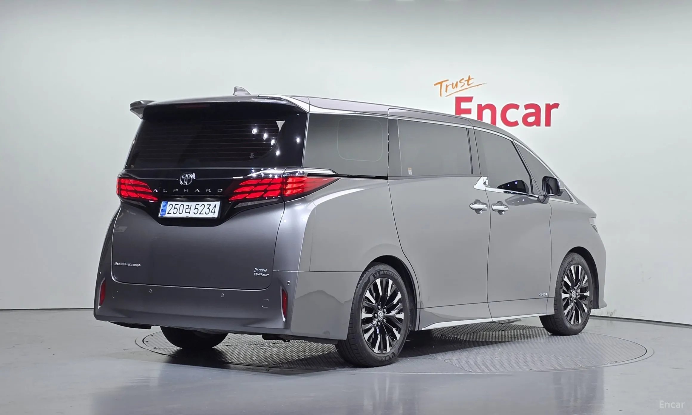 Toyota Alphard 4th Generation