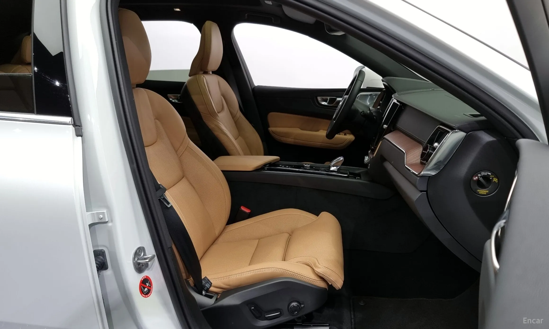 Volvo XC60 Gen 2 превью 11