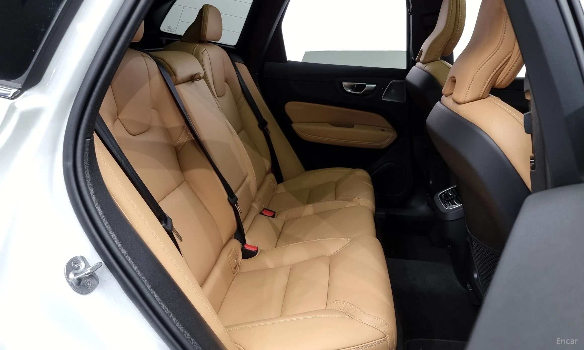 Volvo XC60 Gen 2 превью 12