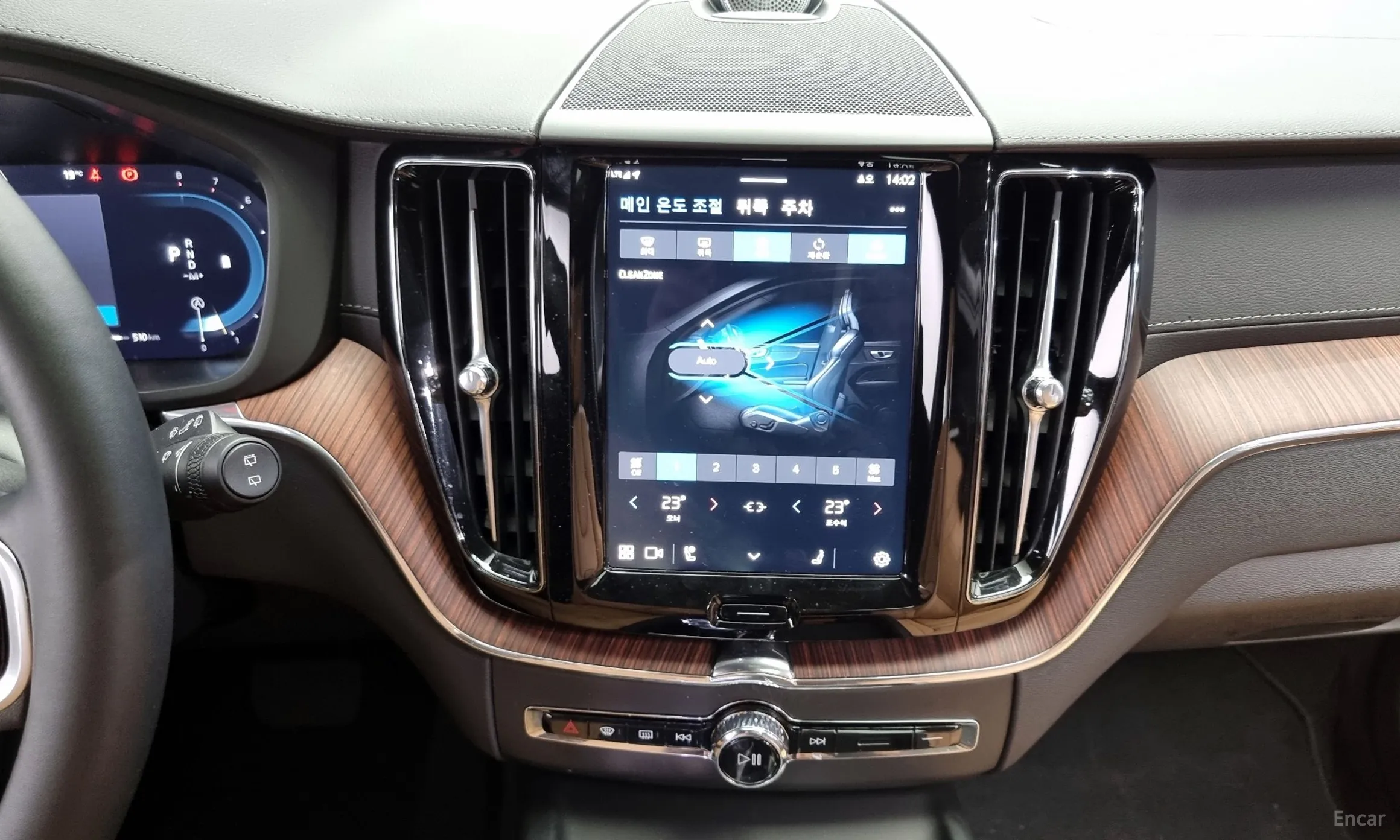 Volvo XC60 Gen 2 превью 14