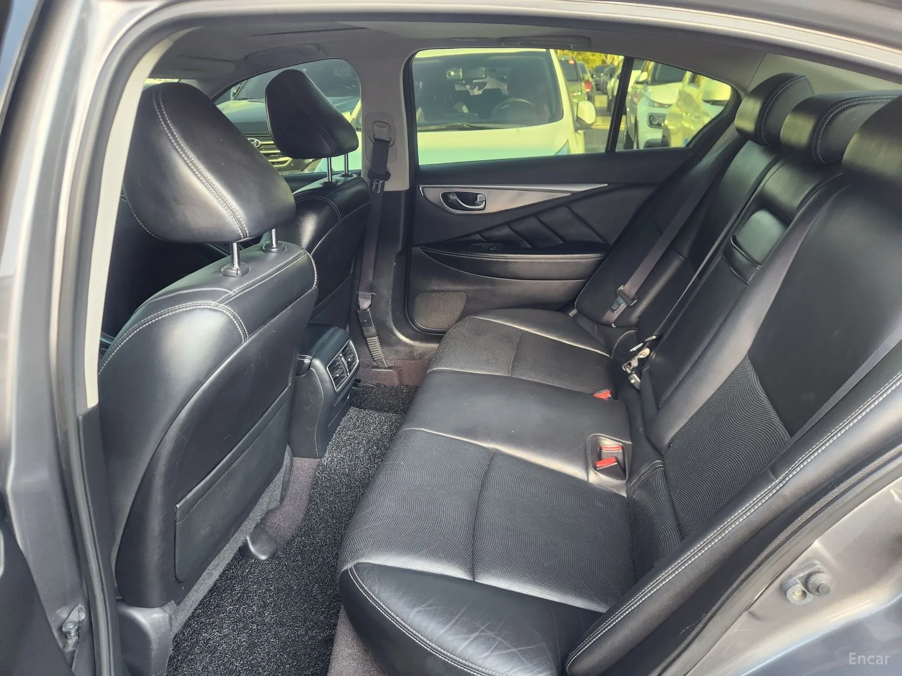 Infiniti Q50 превью 14