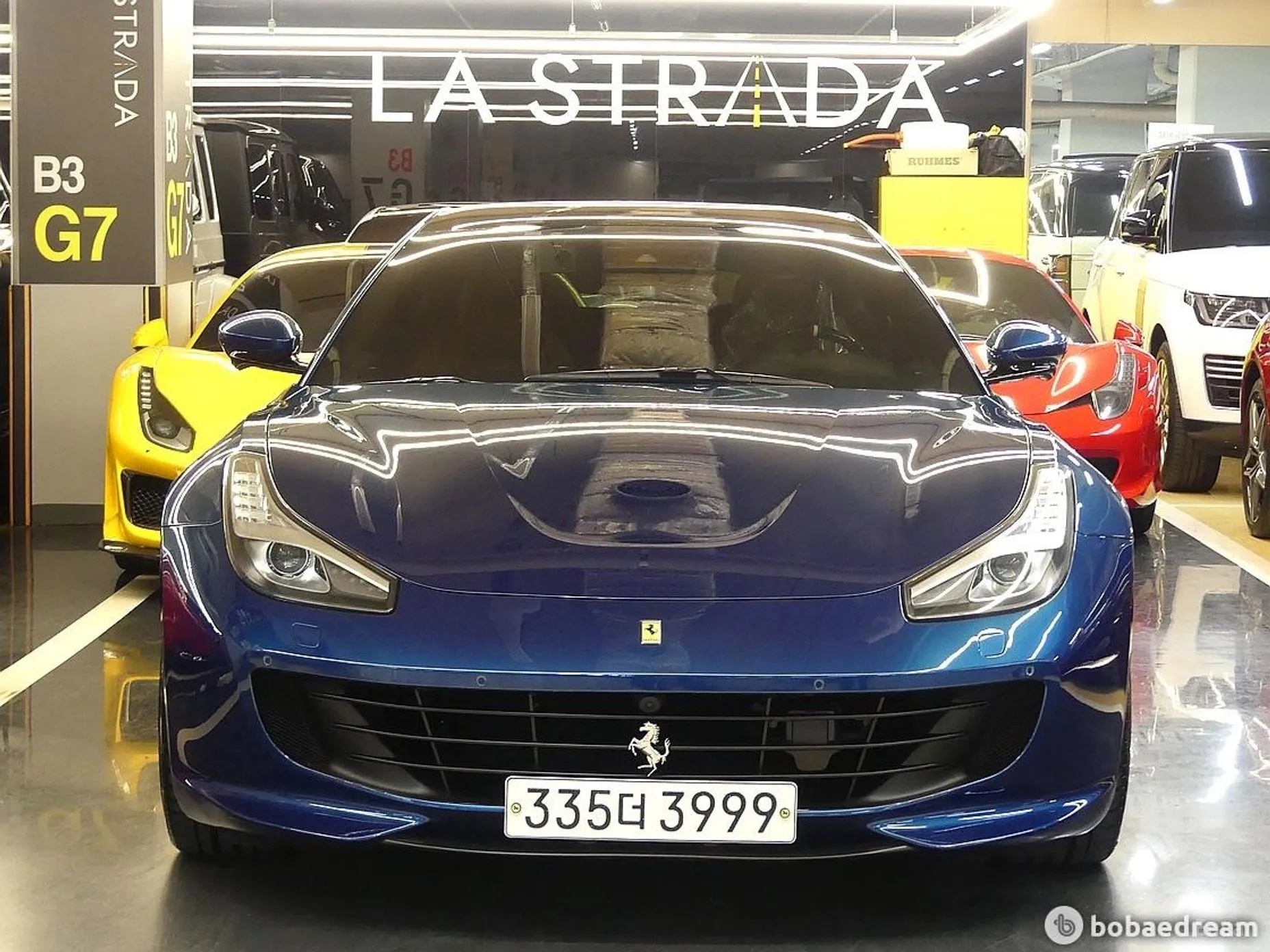 Ferrari GTC4 Rousseau