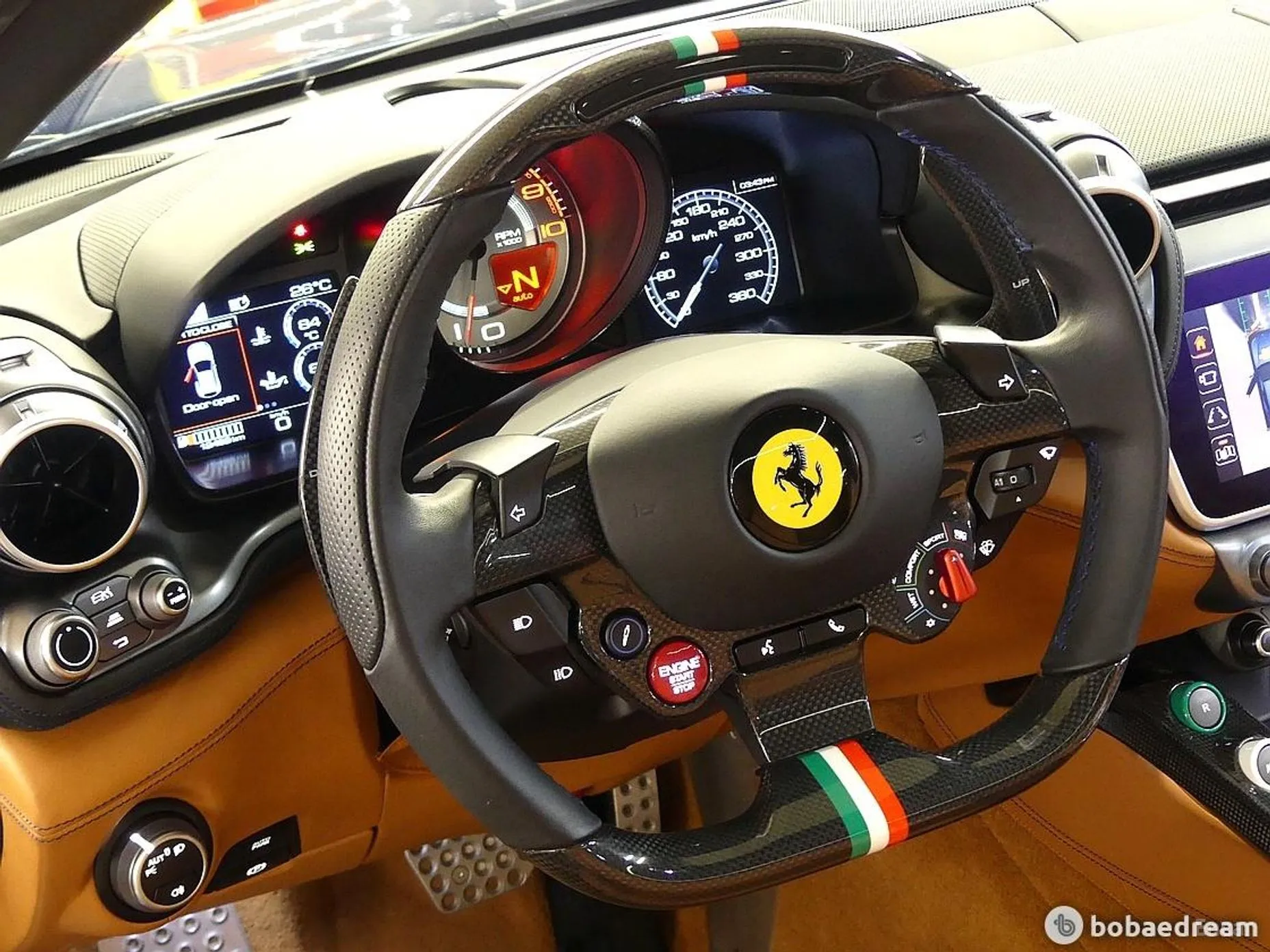 Ferrari GTC4 Rousseau превью 19