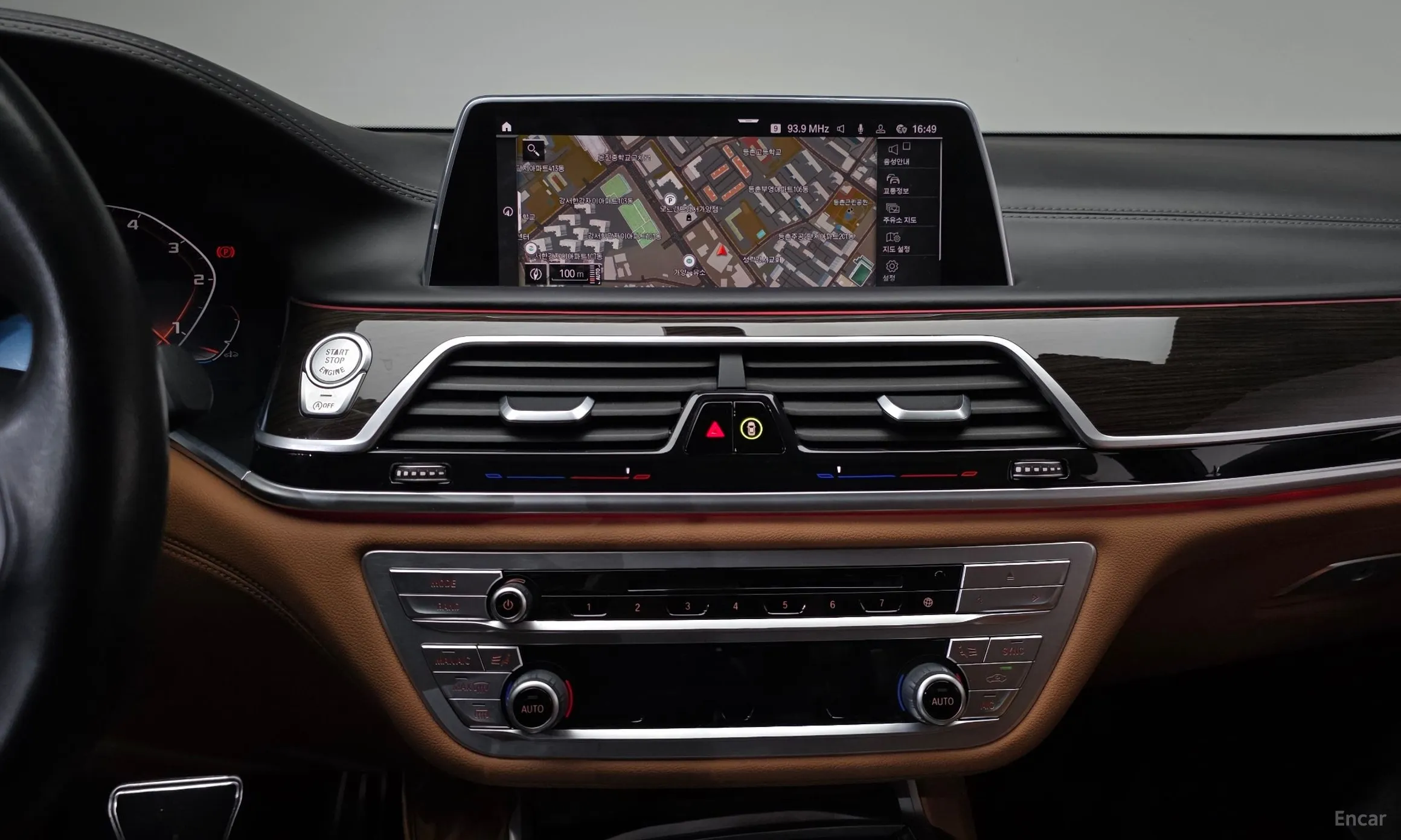 BMW 7 Series (G11) превью 14