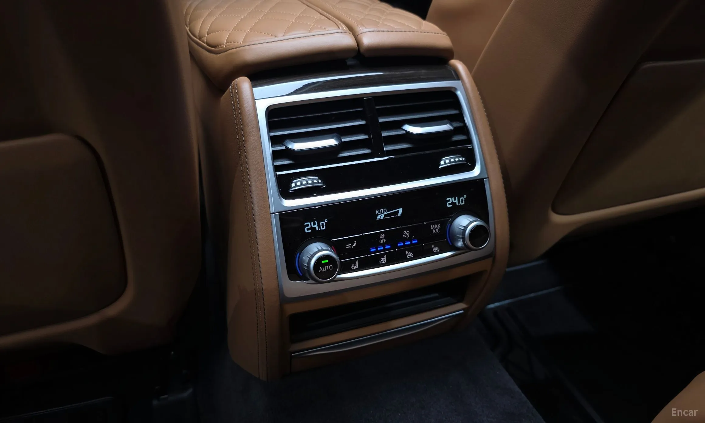 BMW 7 Series (G11) превью 18