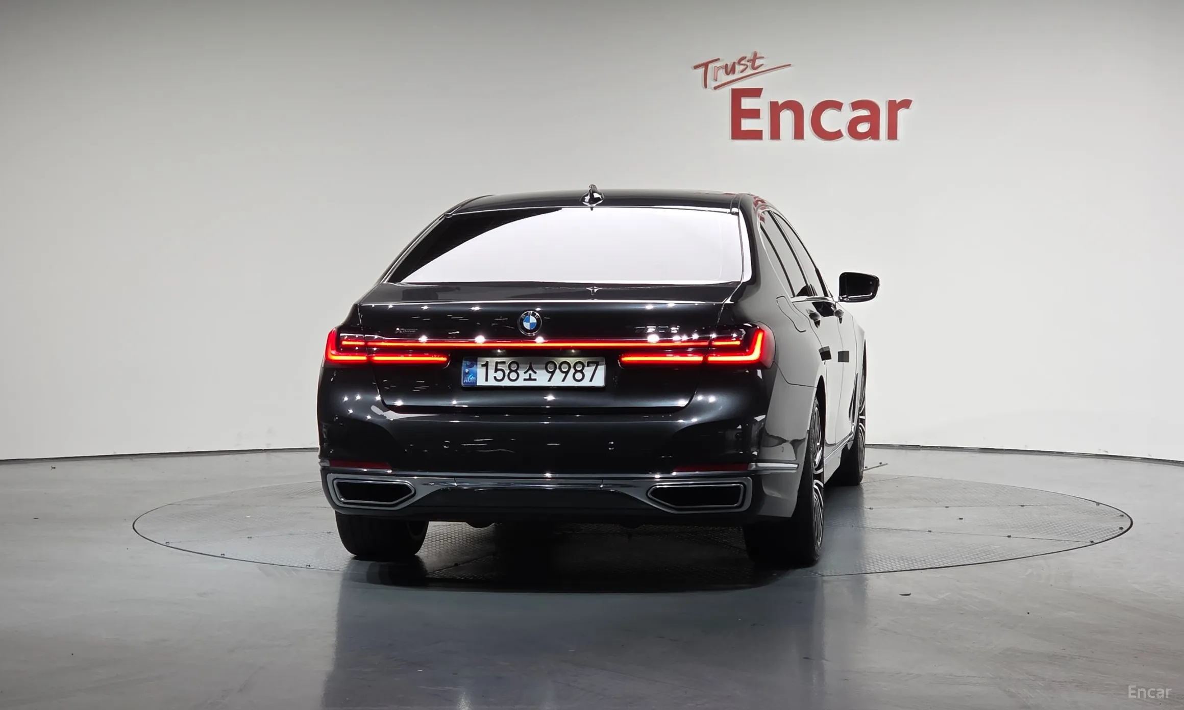 BMW 7 Series (G11) превью 4