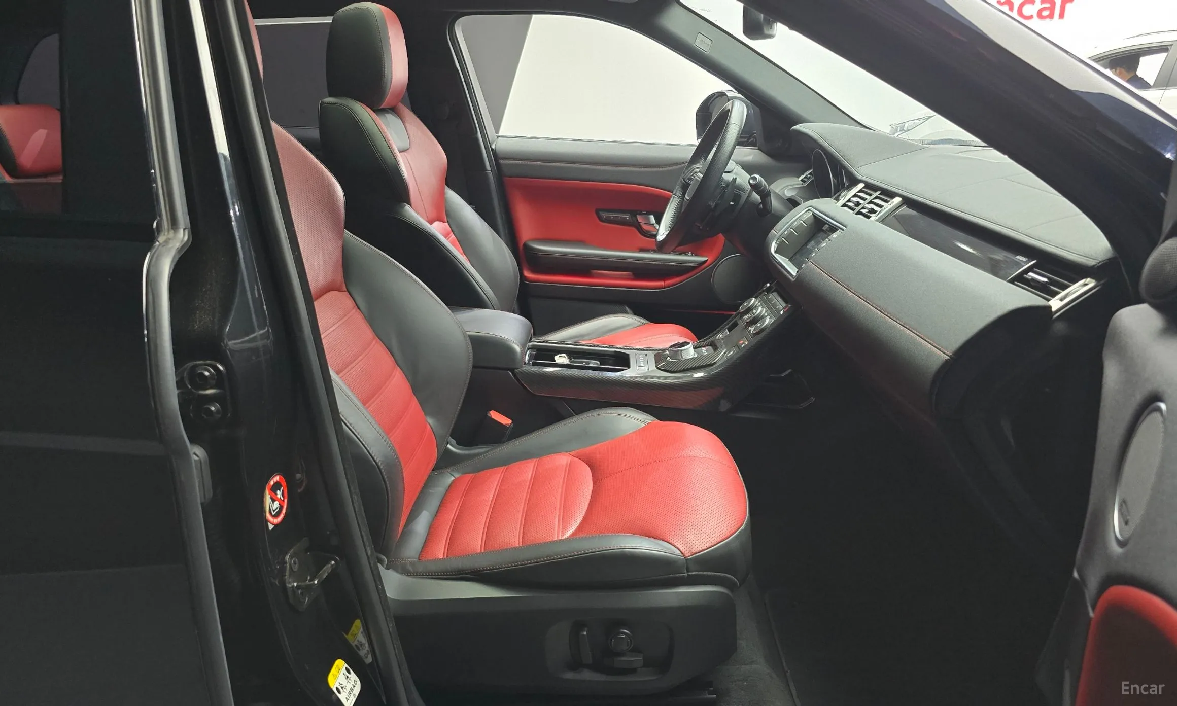 Land Rover Range Rover Evoque превью 10