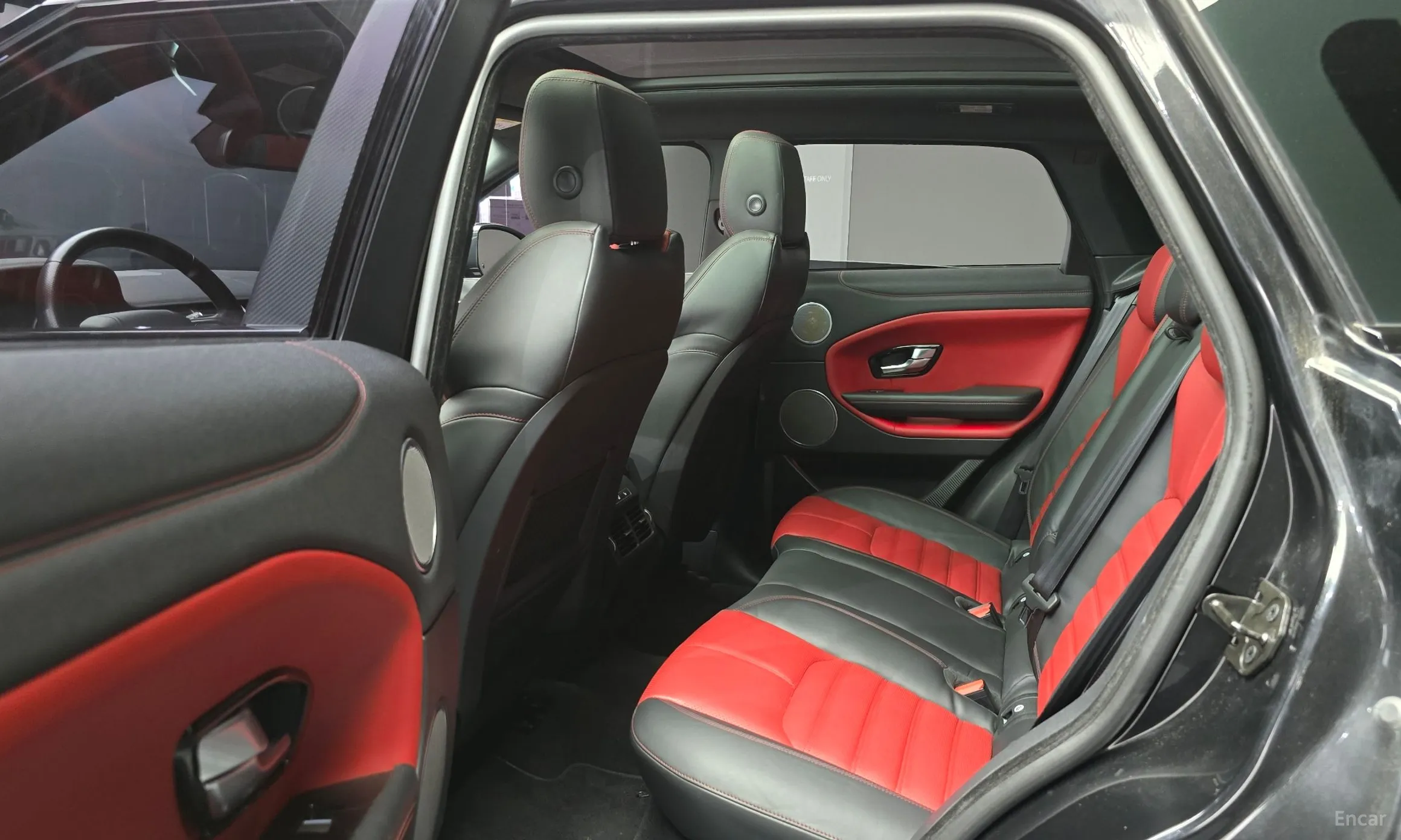 Land Rover Range Rover Evoque превью 13