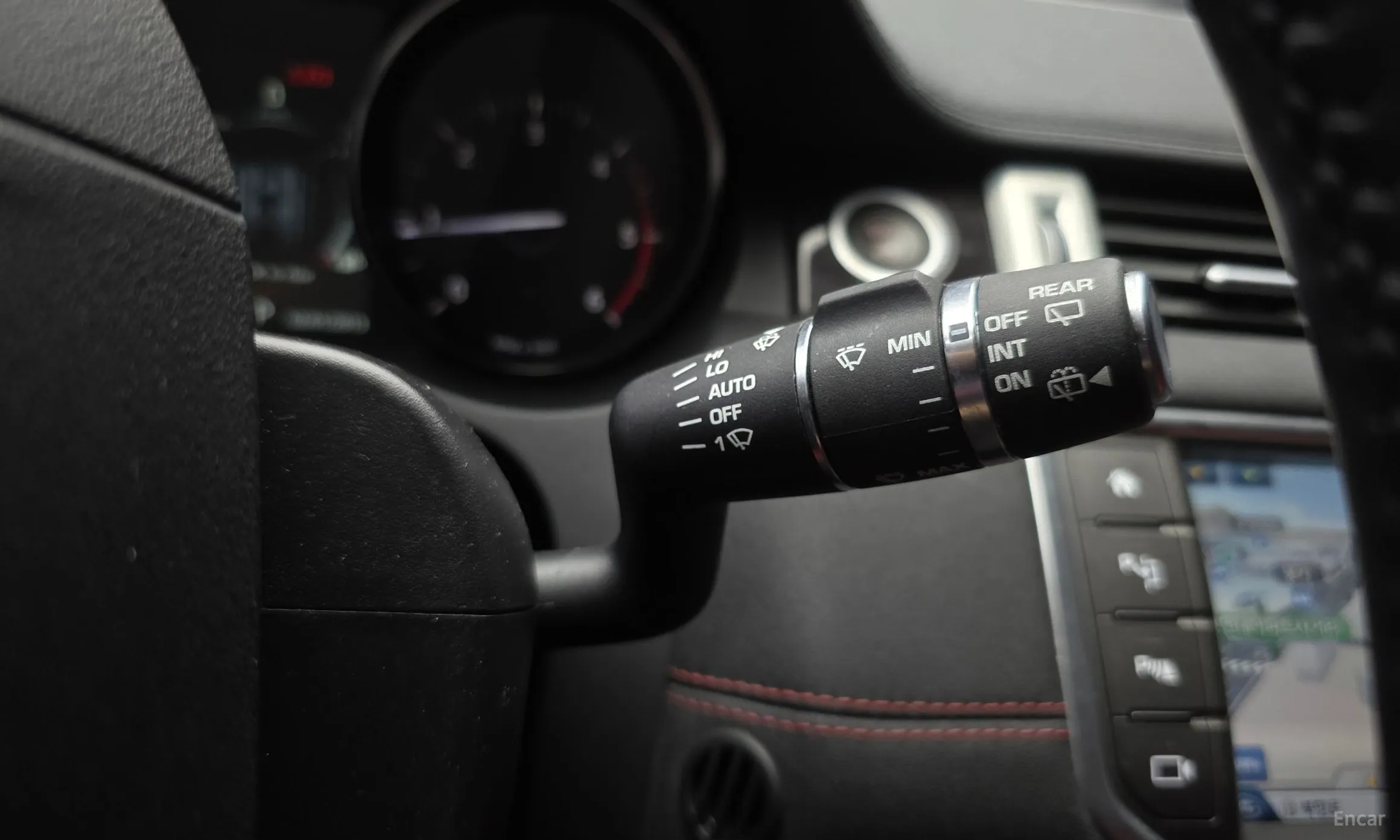 Land Rover Range Rover Evoque превью 17