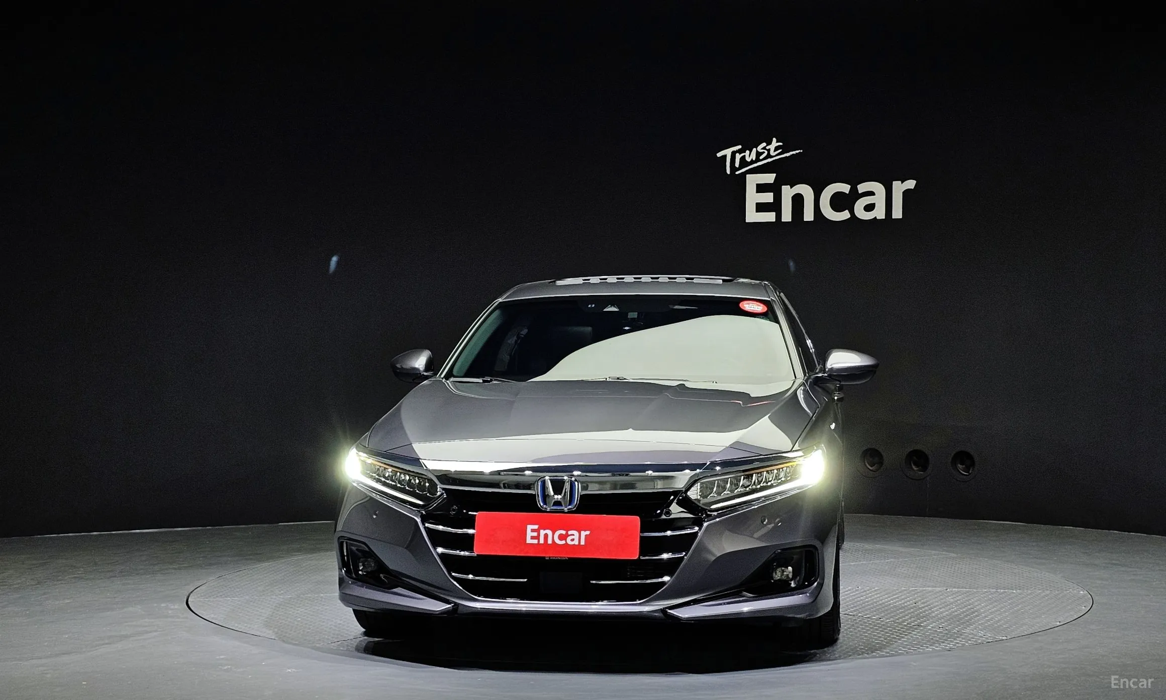 Honda Accord 10th Generation превью 3