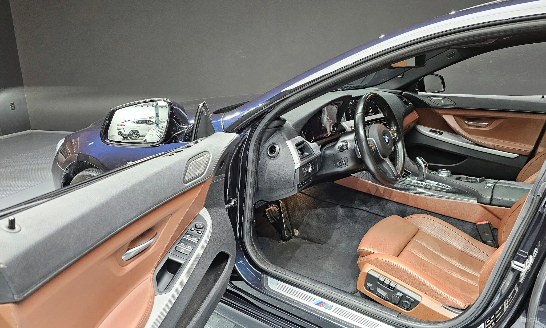 BMW 6 Series (F12) превью 11