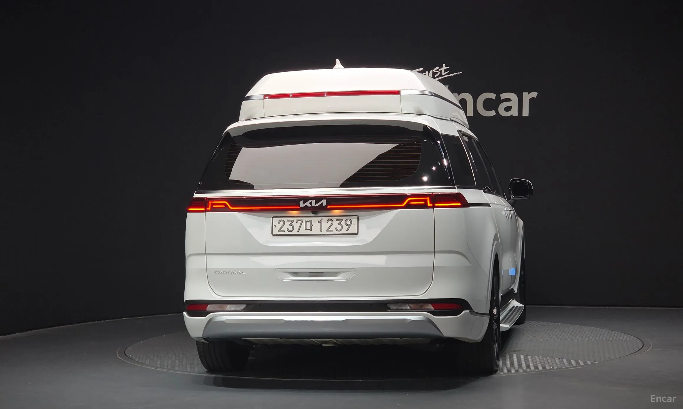 Kia Carnival Gen 4 превью 4