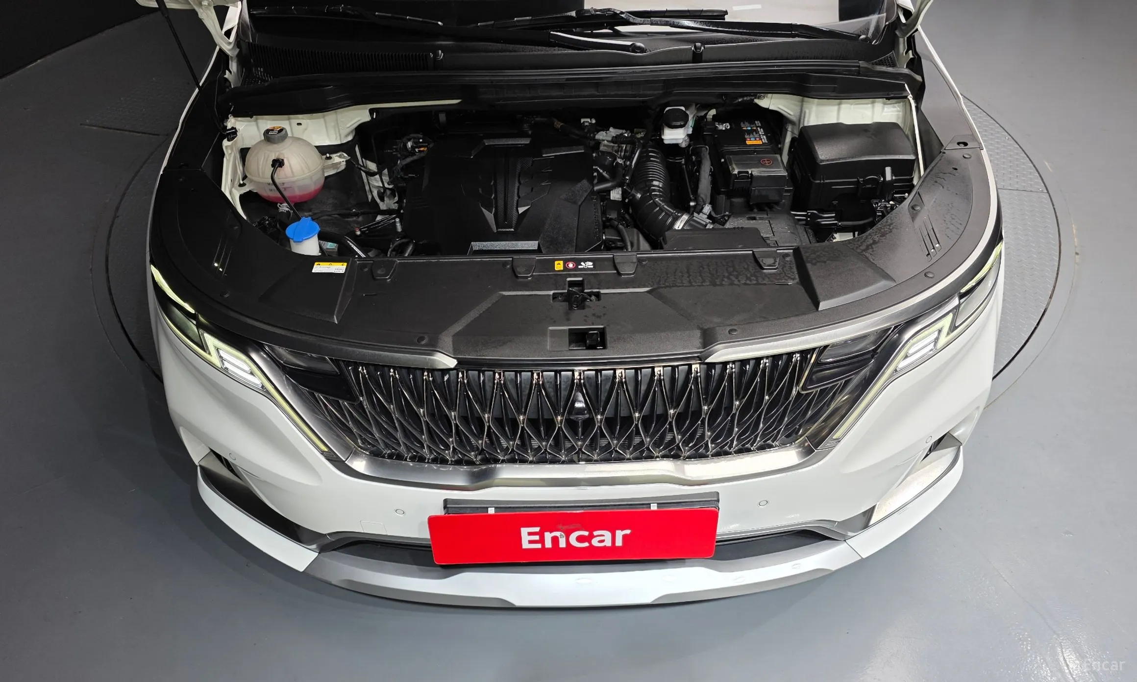 Kia Carnival Gen 4 превью 6