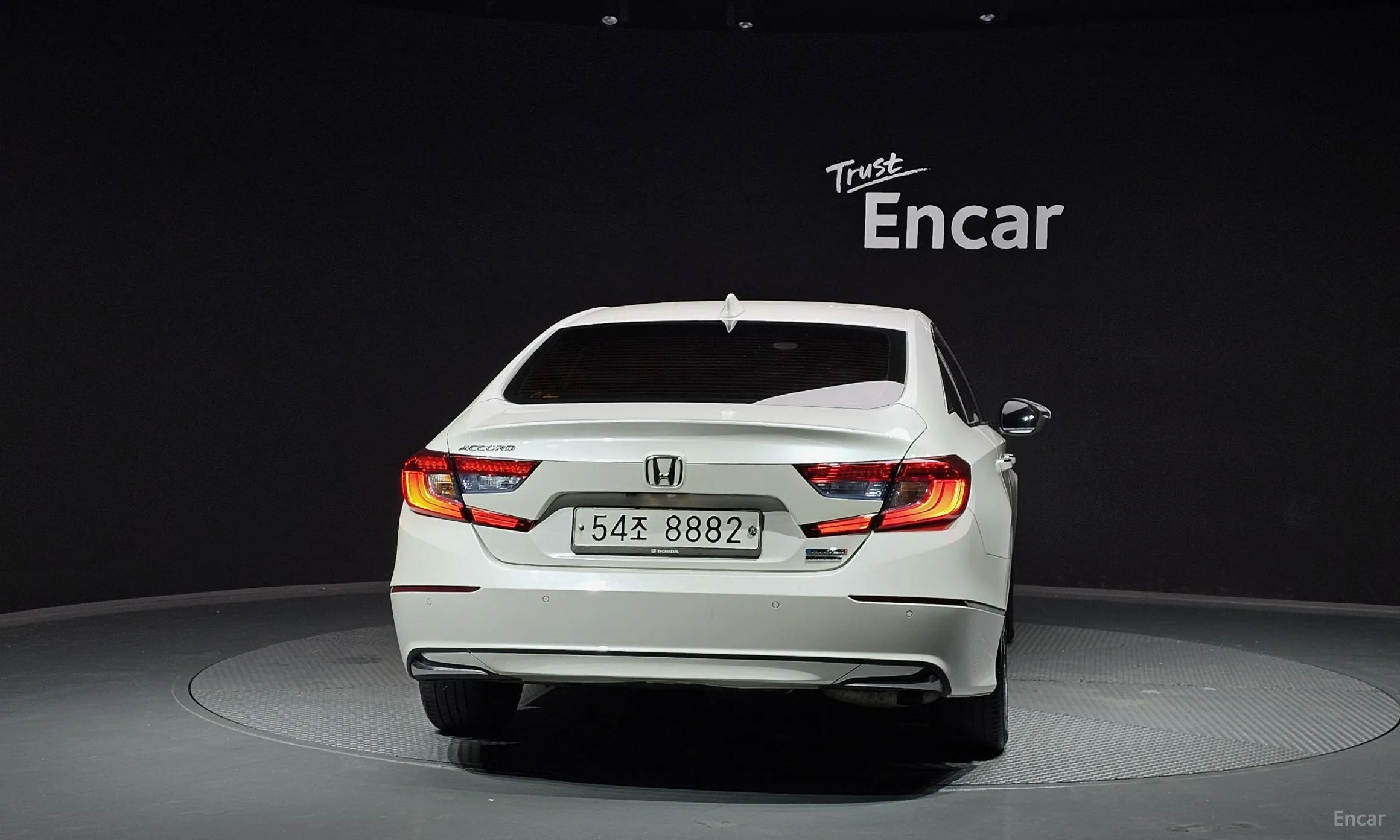 Honda Accord 10th Generation превью 4