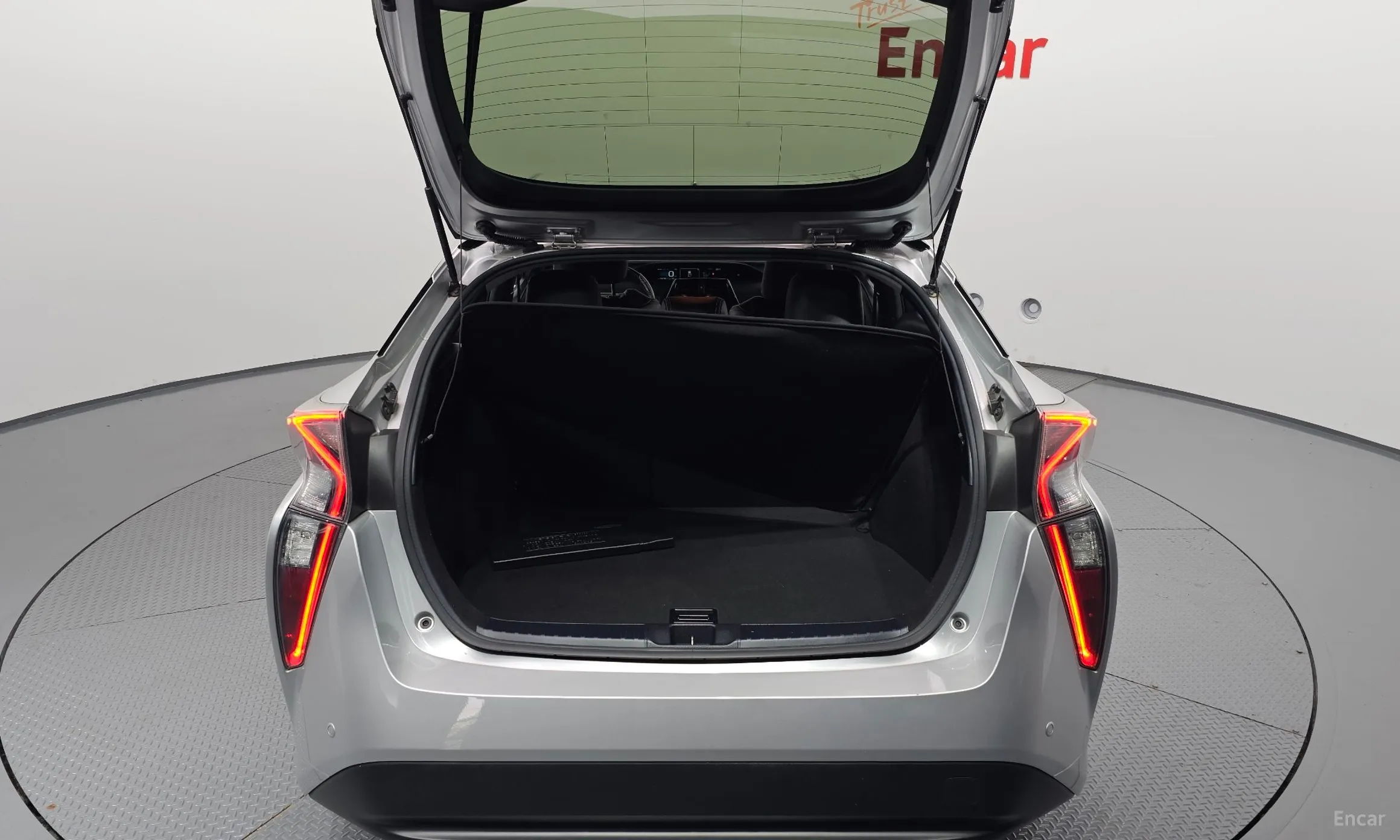 Toyota Prius 4th Generation превью 20
