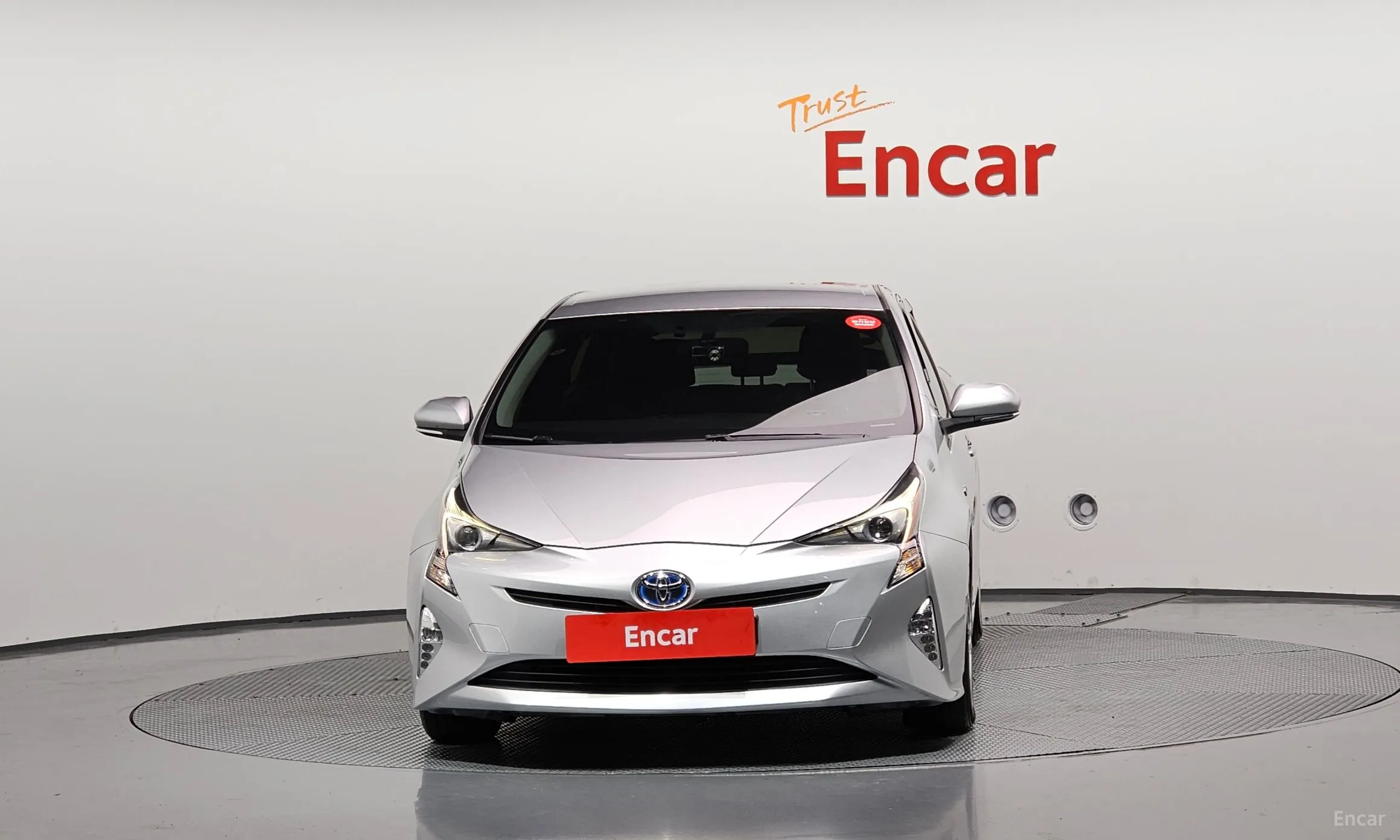 Toyota Prius 4th Generation превью 3
