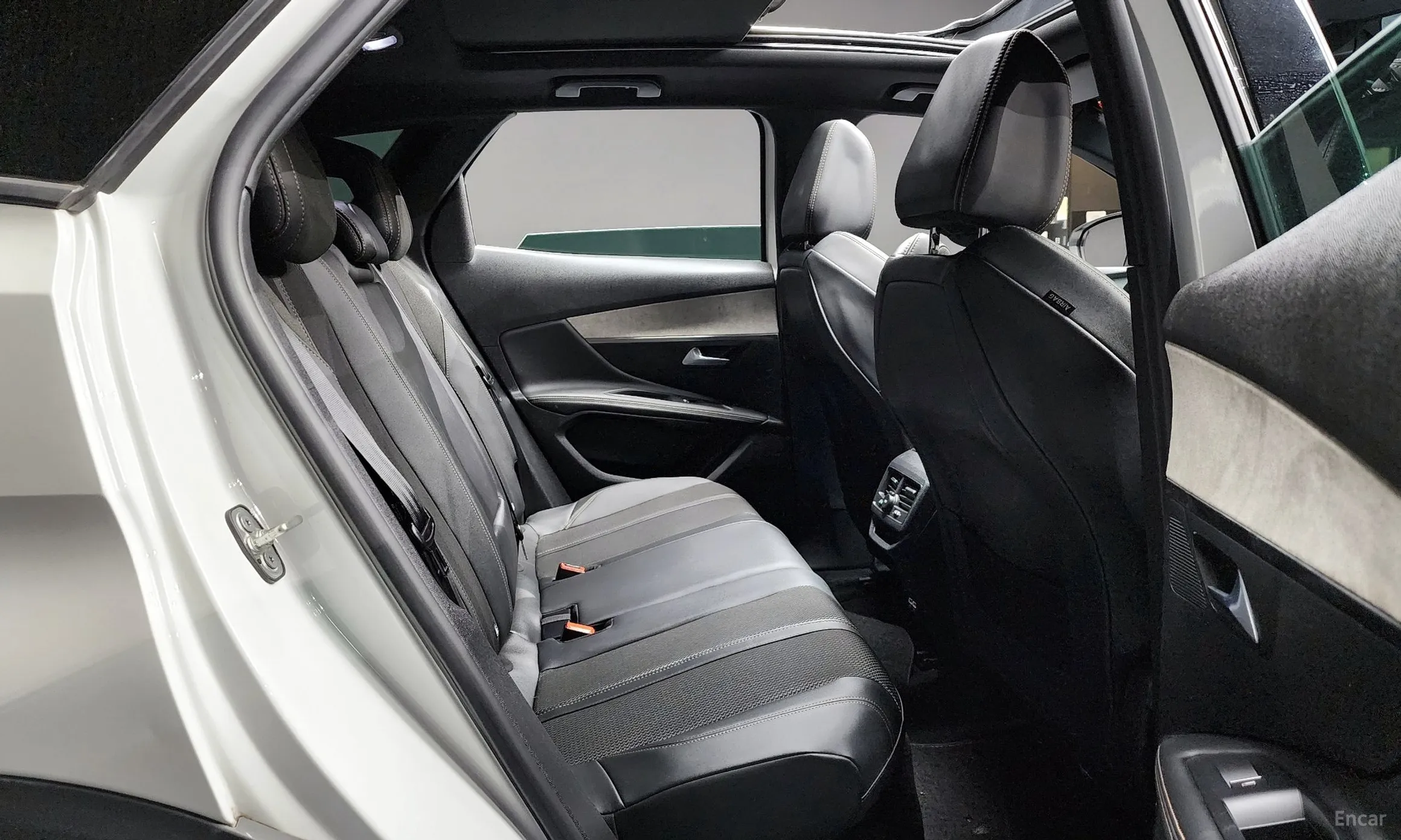 Peugeot 3008 2nd generation превью 12