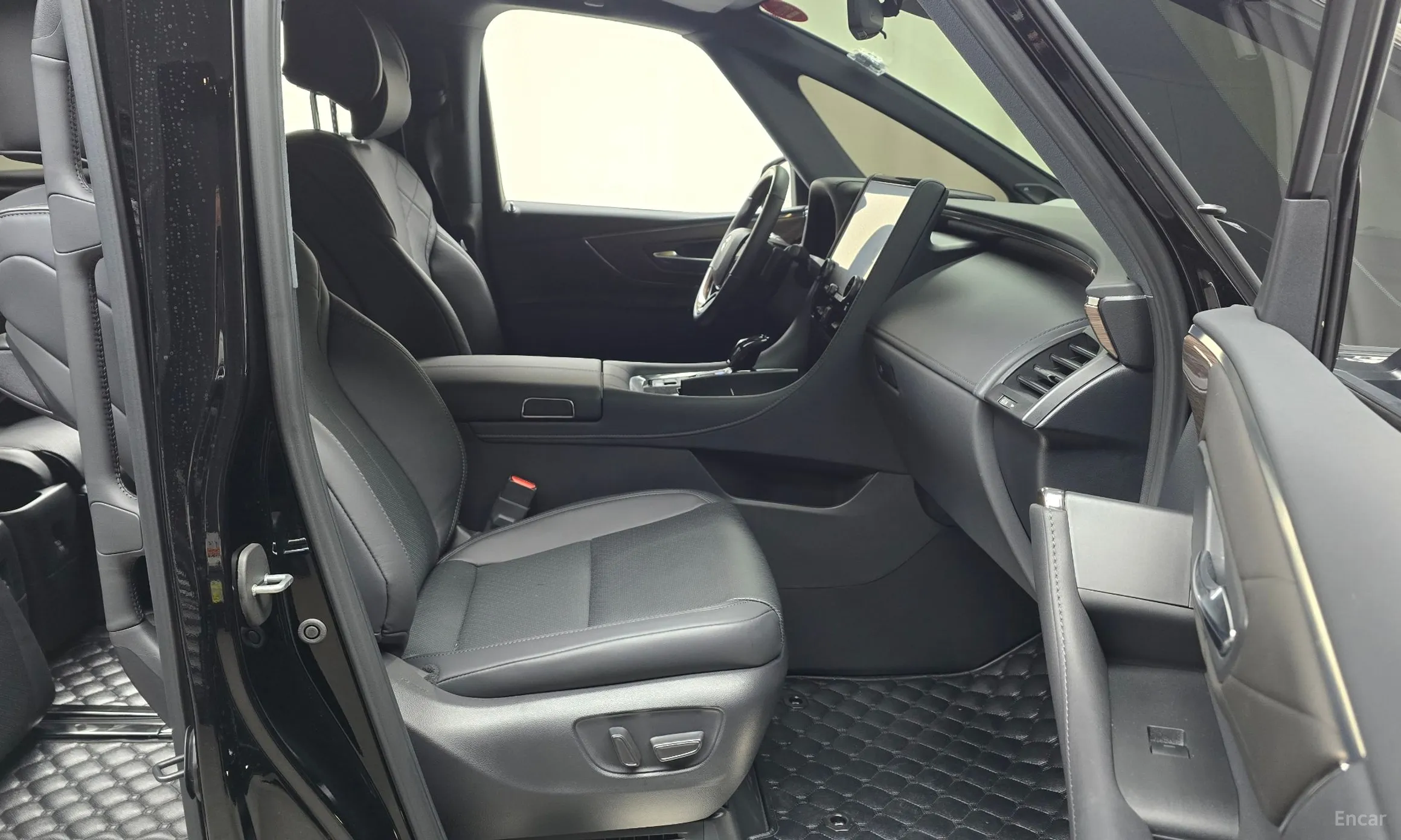 Toyota Alphard 4th Generation превью 10