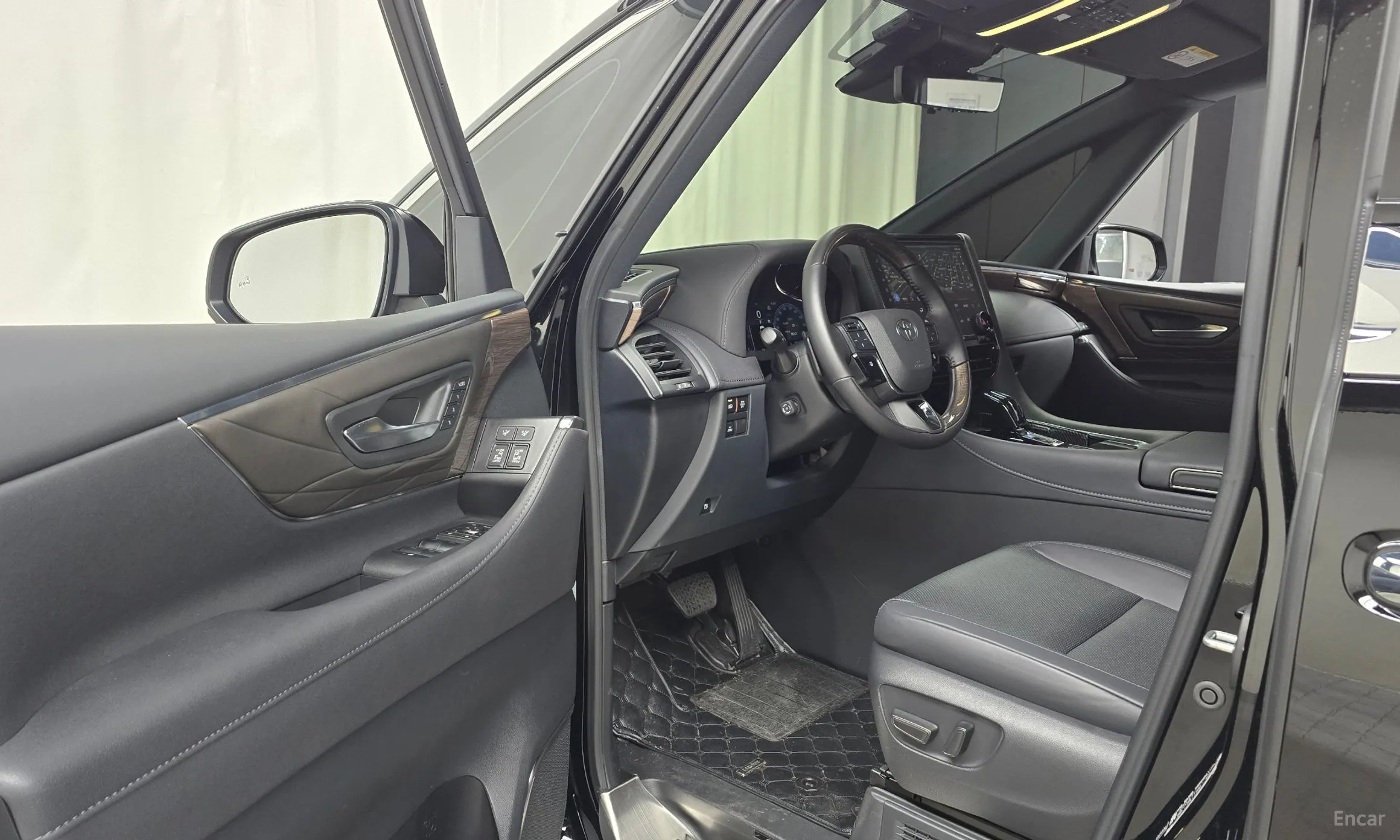Toyota Alphard 4th Generation превью 11