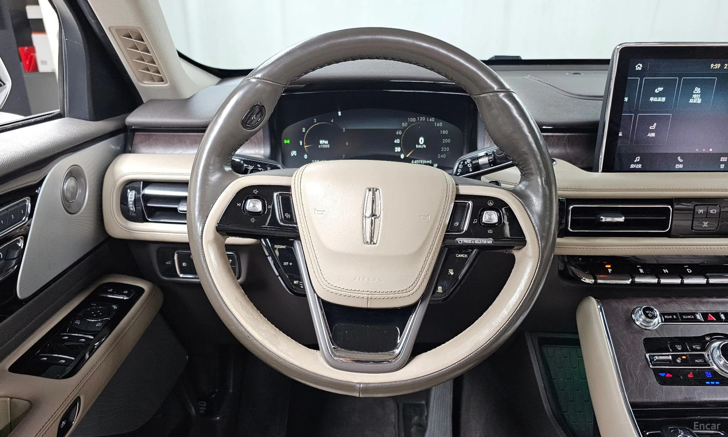 Lincoln Aviator 2nd Generation превью 12