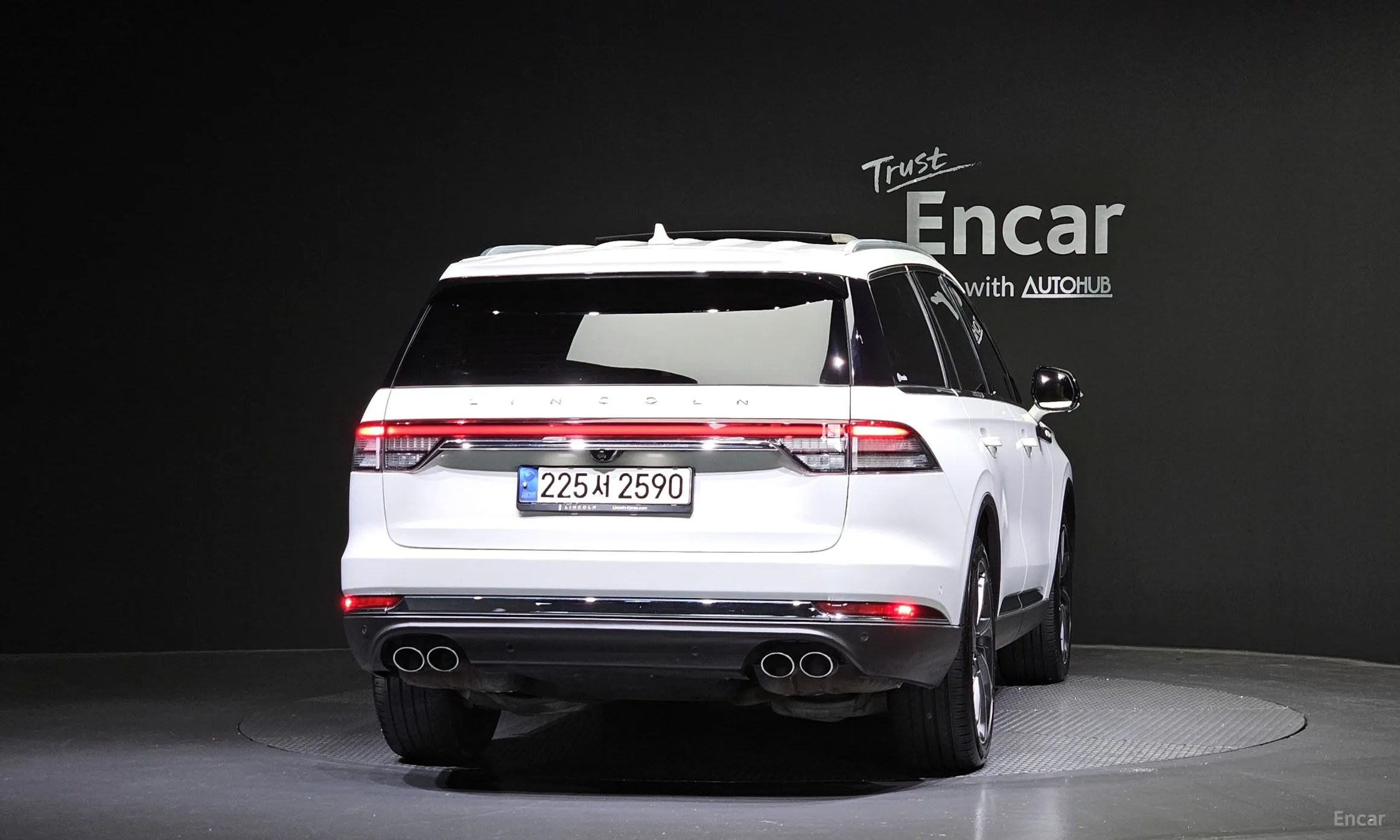 Lincoln Aviator 2nd Generation превью 4