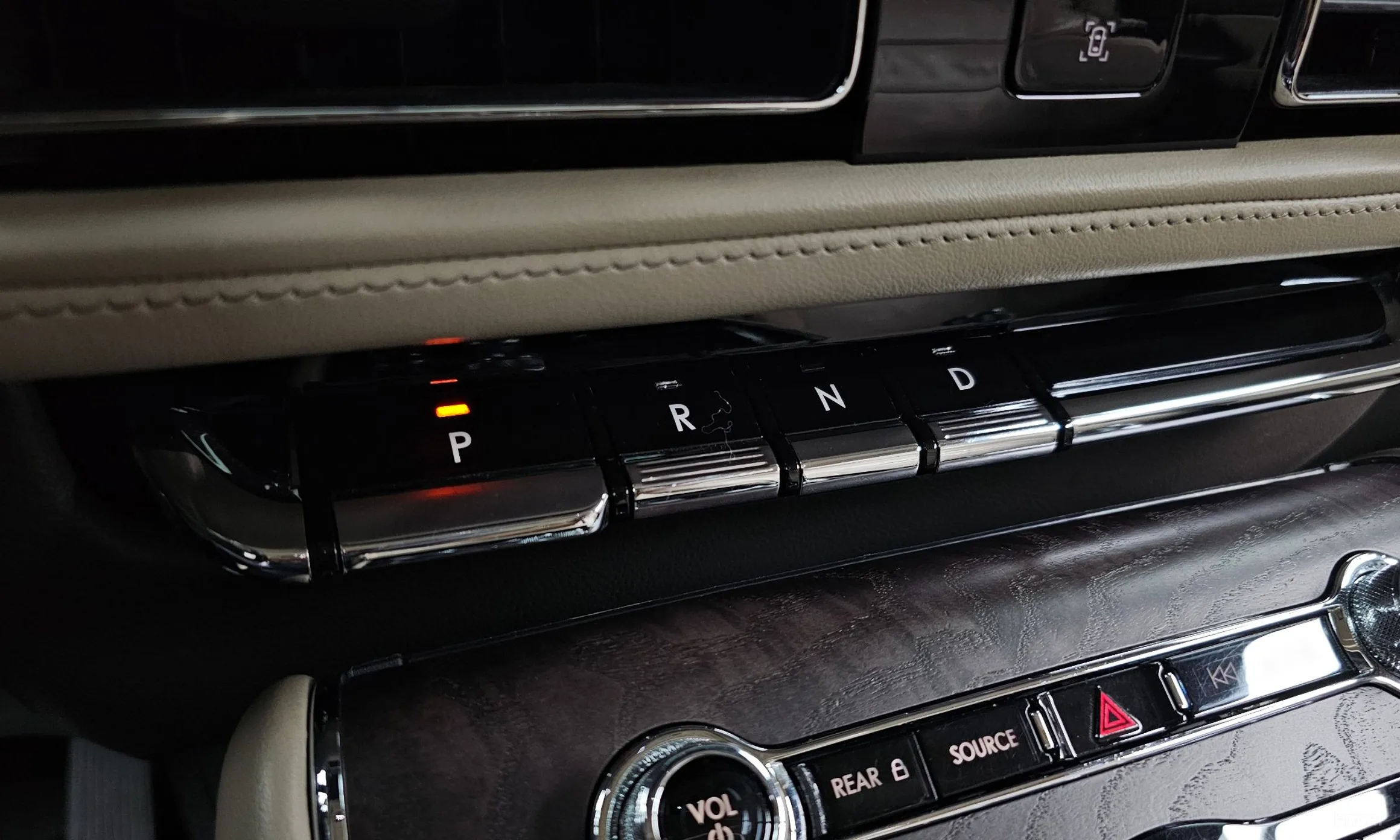 Lincoln Aviator 2nd Generation превью 9