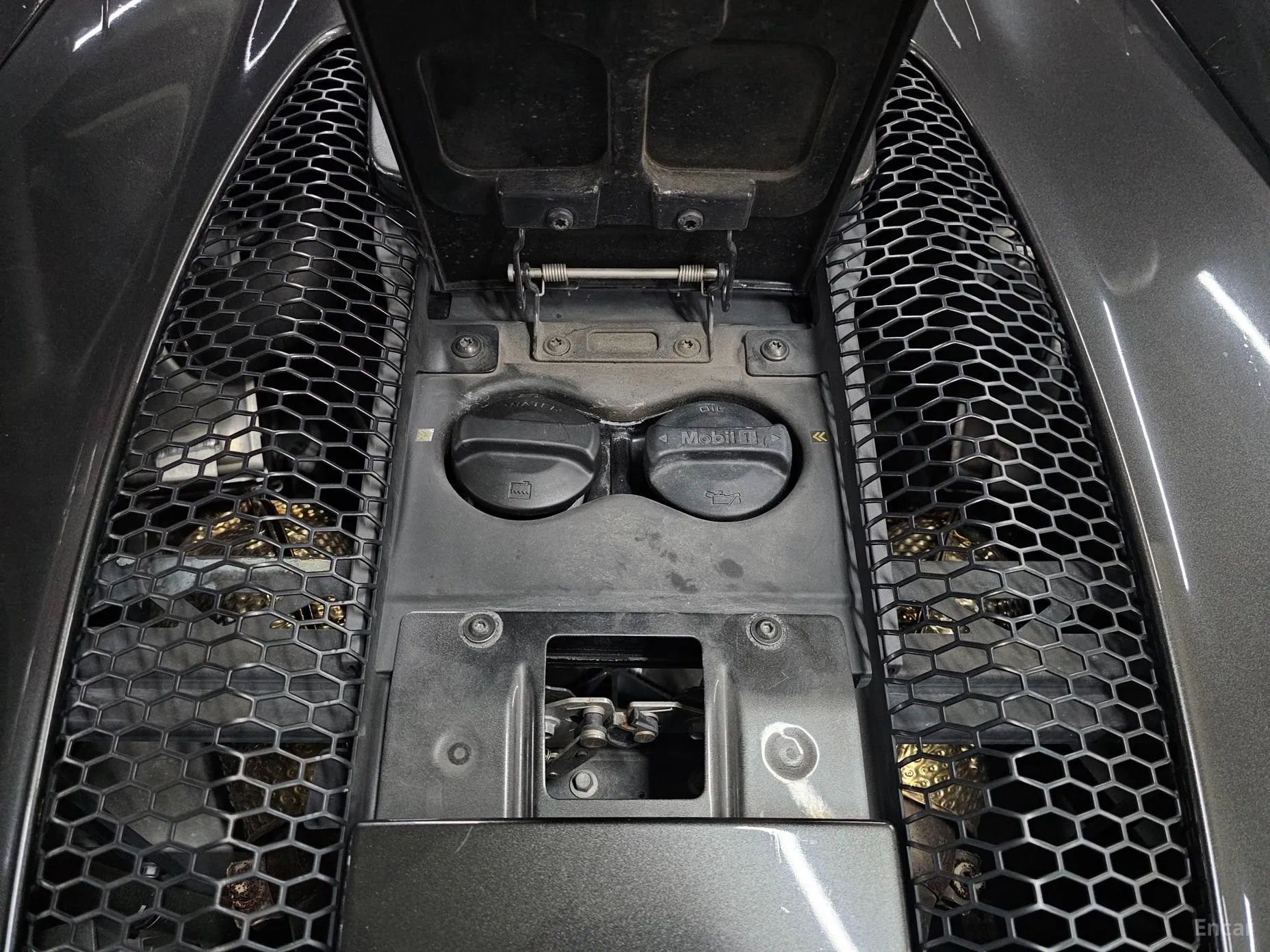 McLaren 570S превью 10