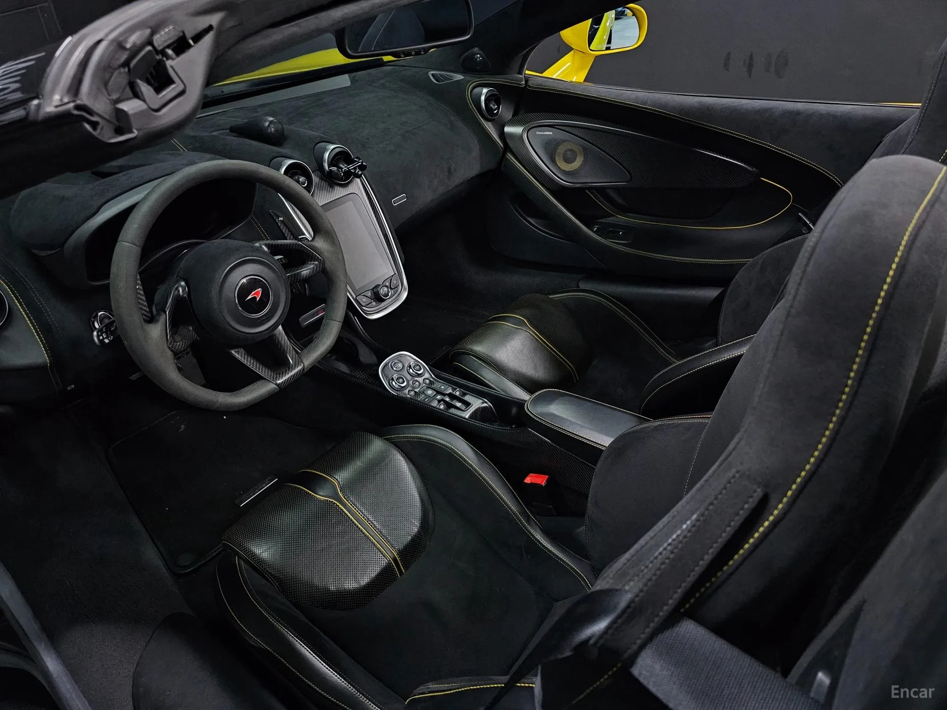 McLaren 570S превью 13