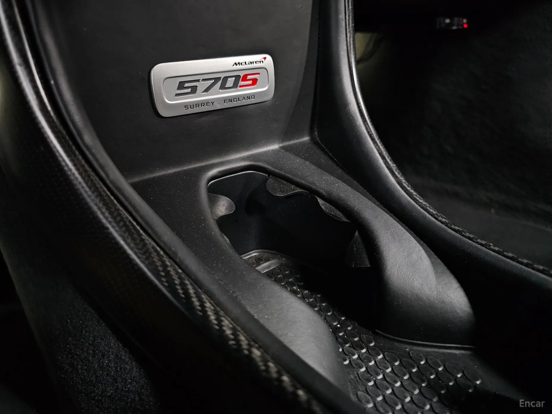 McLaren 570S превью 18