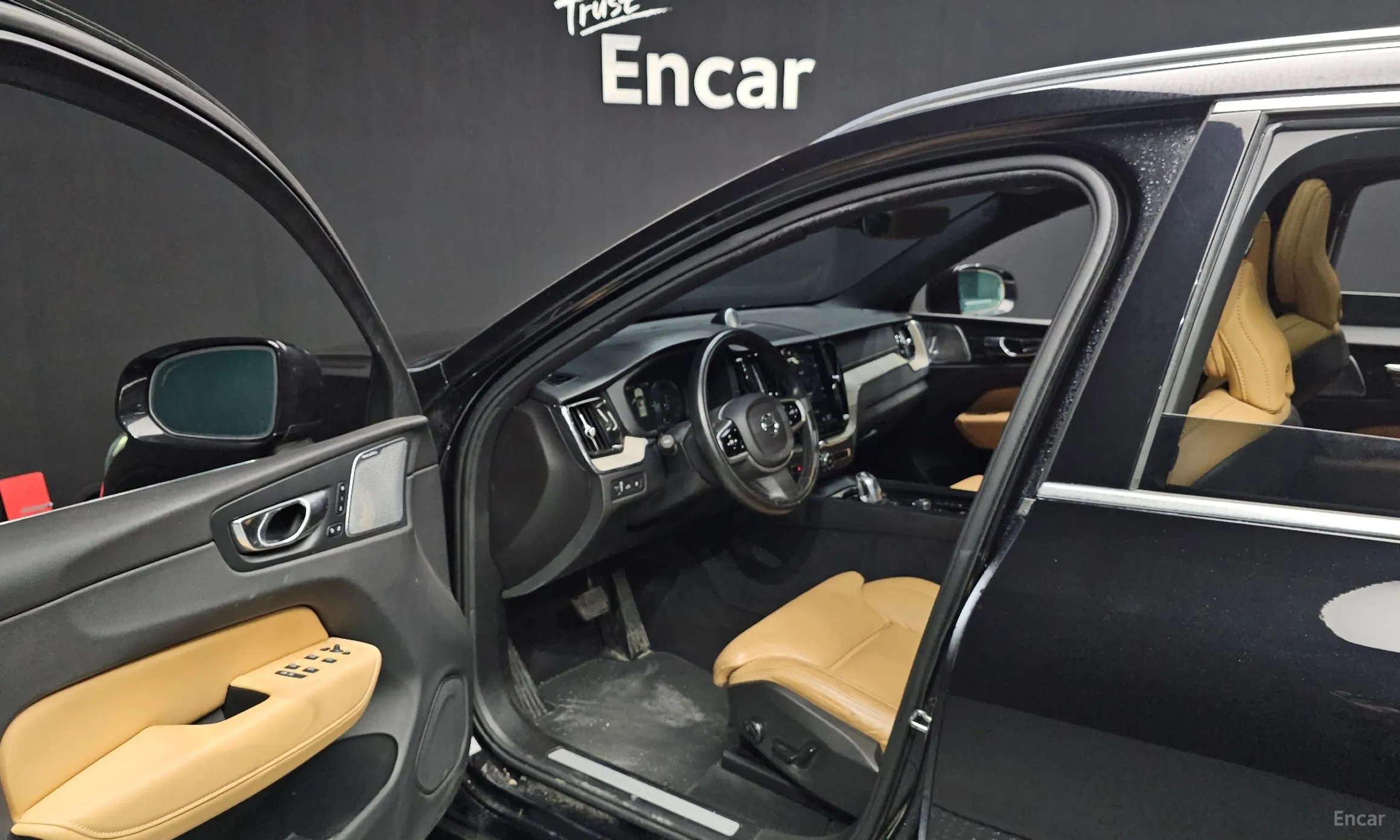 Volvo XC60 Gen 2 превью 10