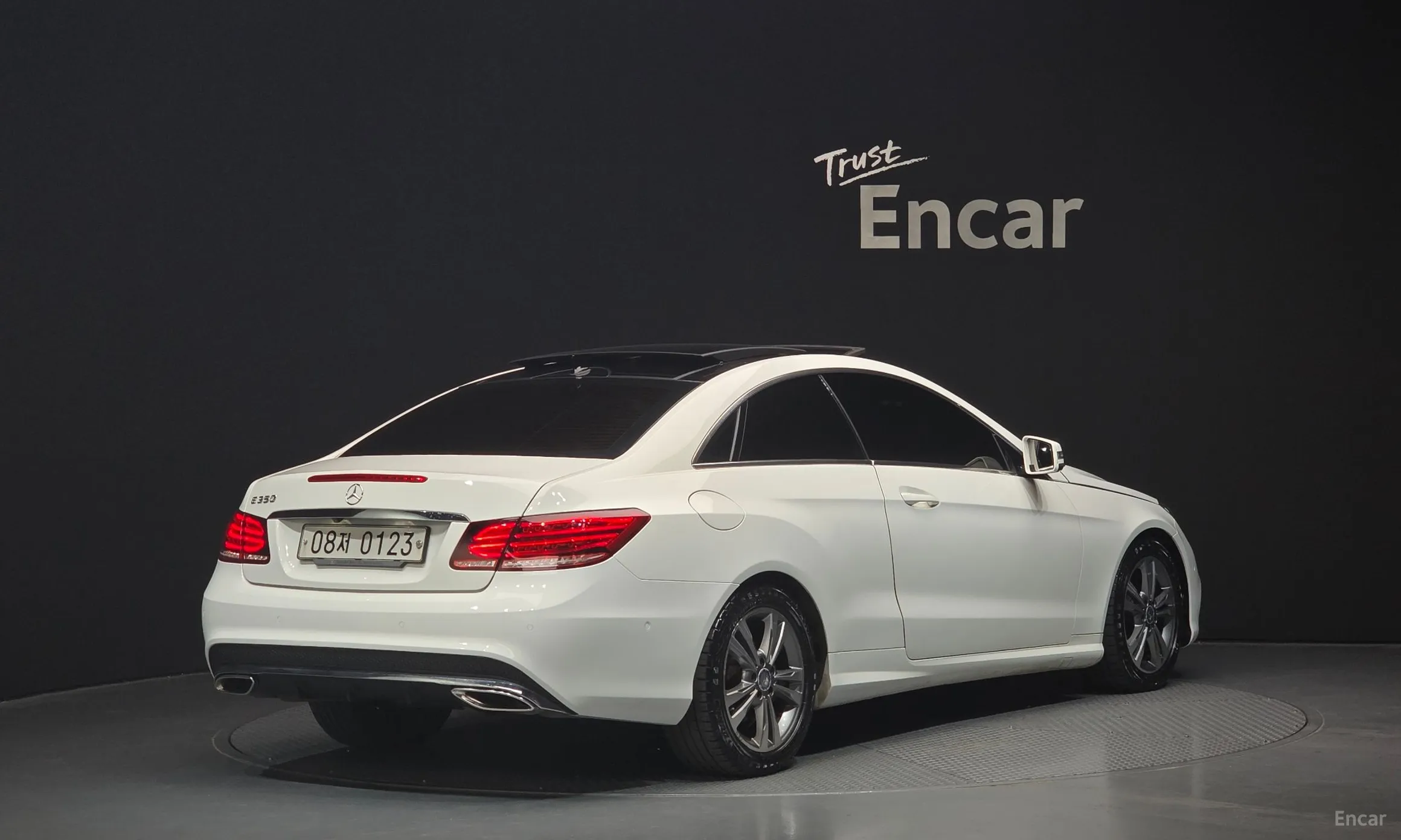 Mercedes Benz E-Class W212 превью 2