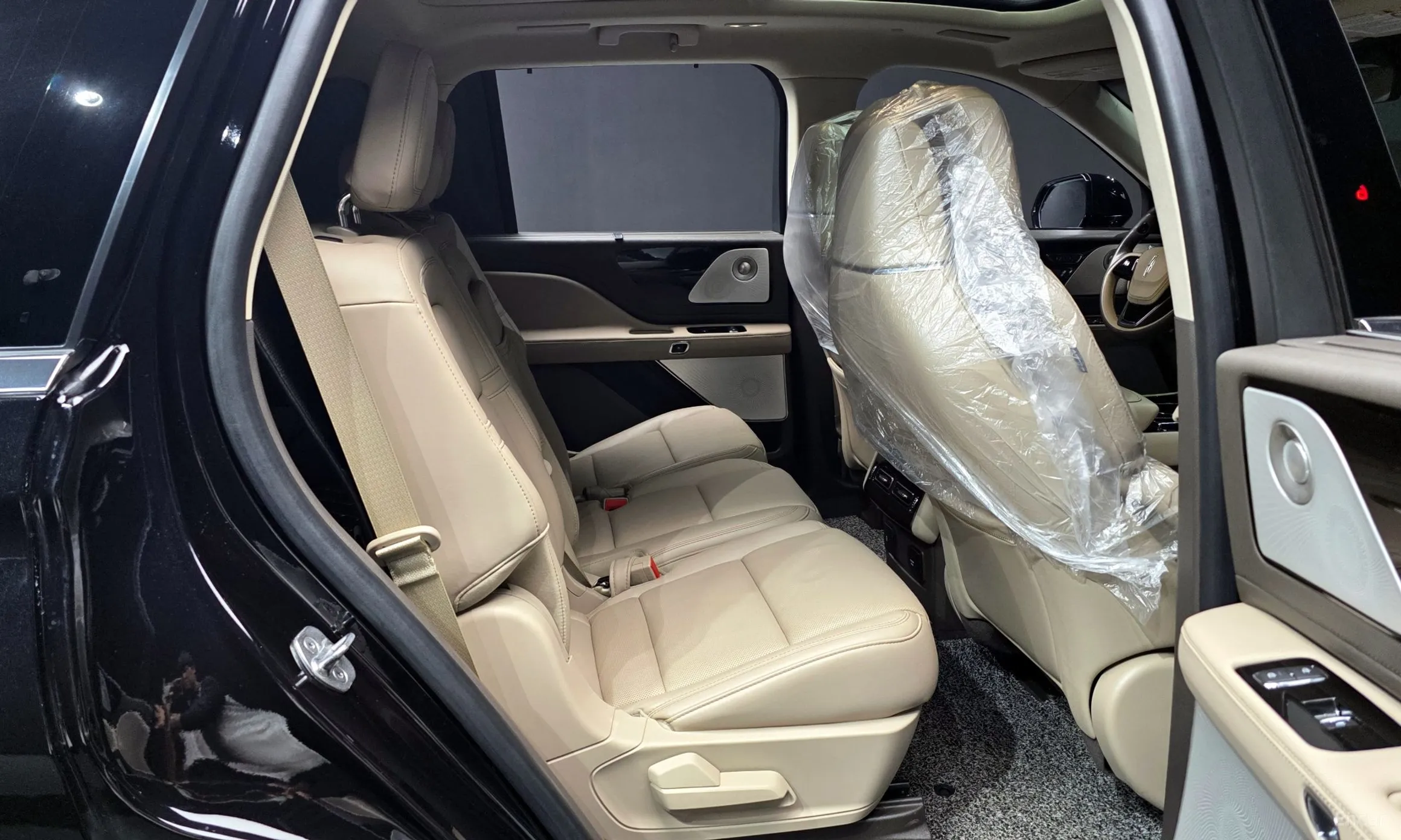 Lincoln Aviator 2nd Generation превью 12