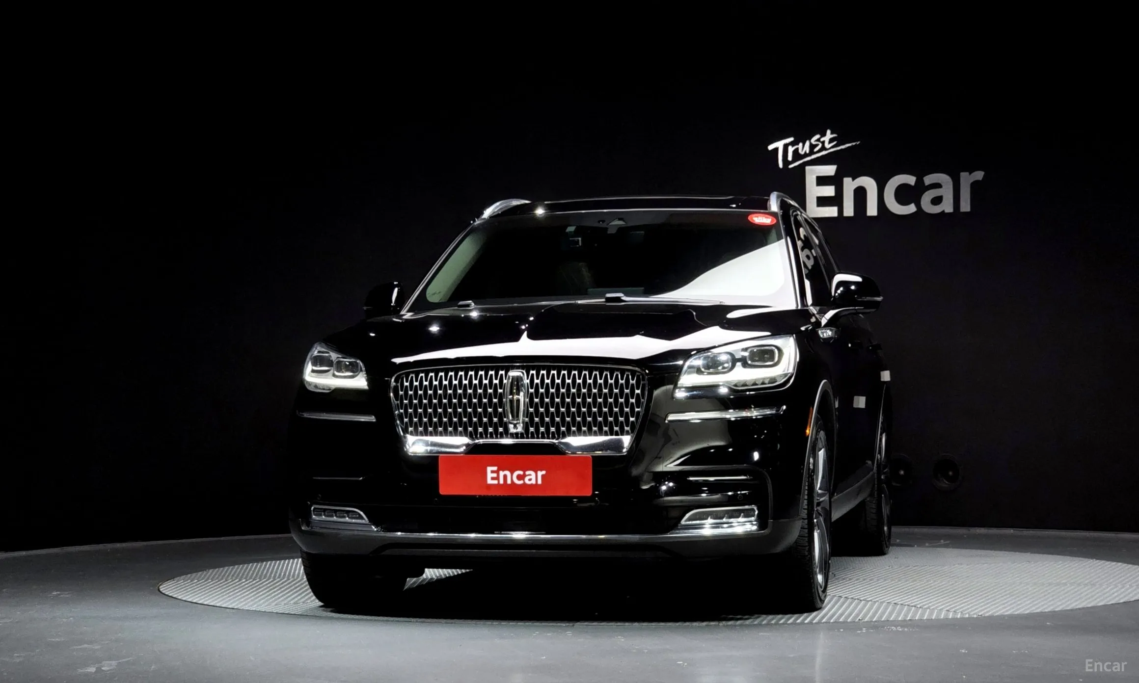 Lincoln Aviator 2nd Generation превью 3