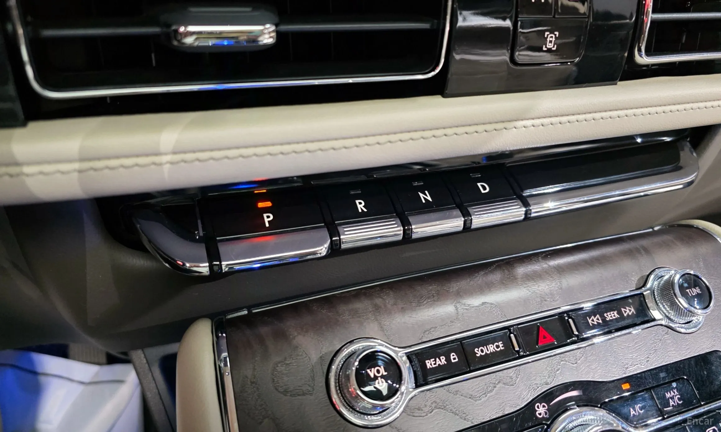 Lincoln Aviator 2nd Generation превью 9