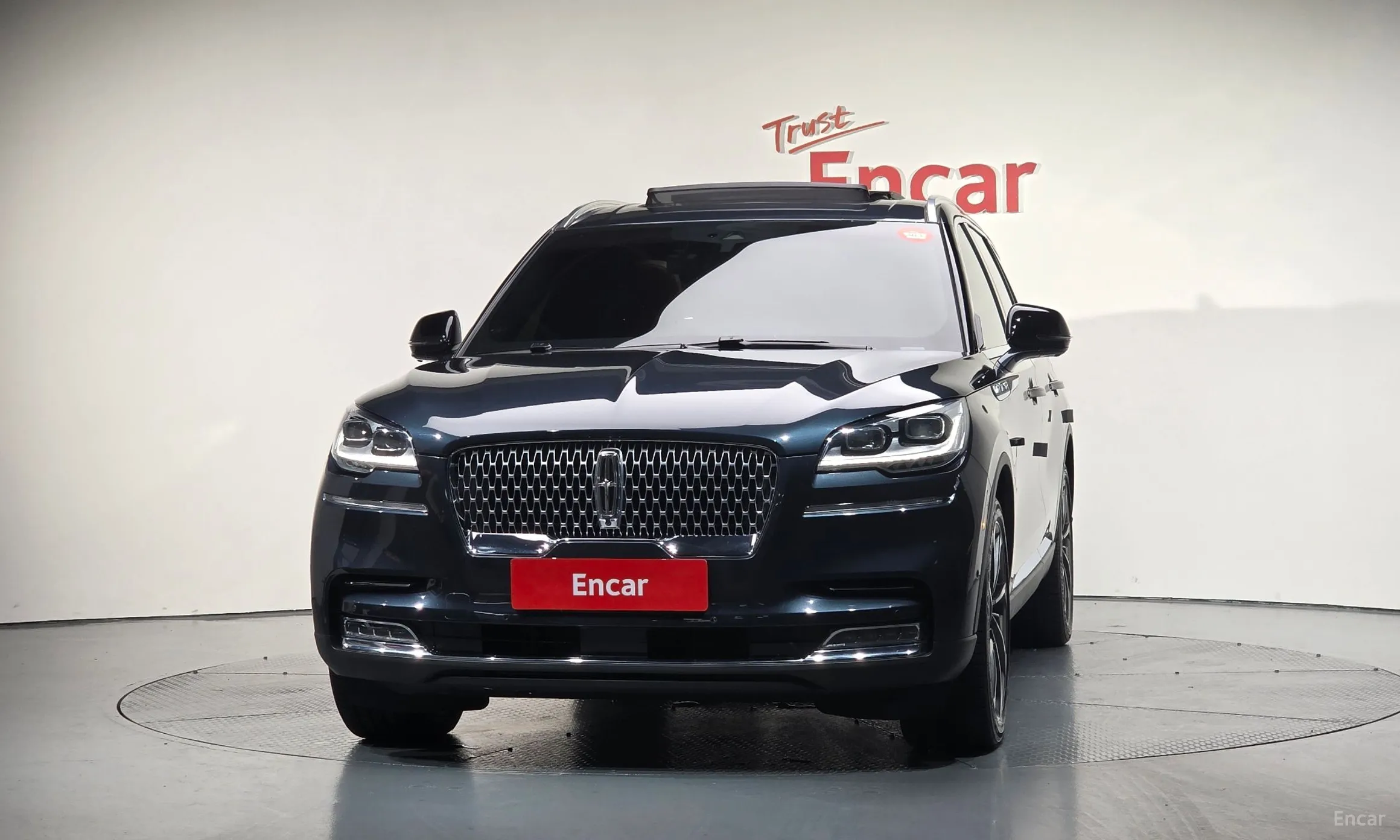 Lincoln Aviator 2nd Generation превью 3