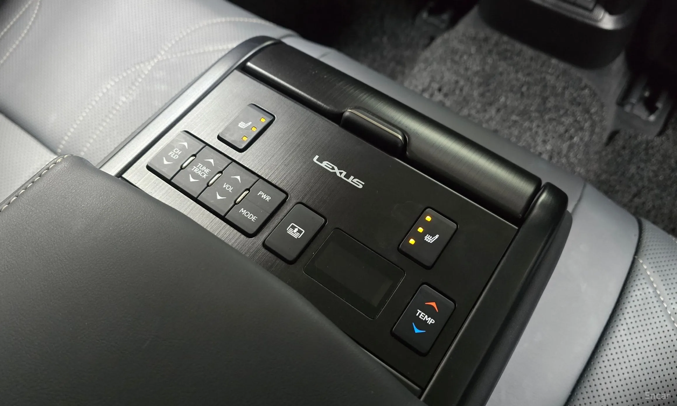 Lexus ES300h 7th Generation превью 19