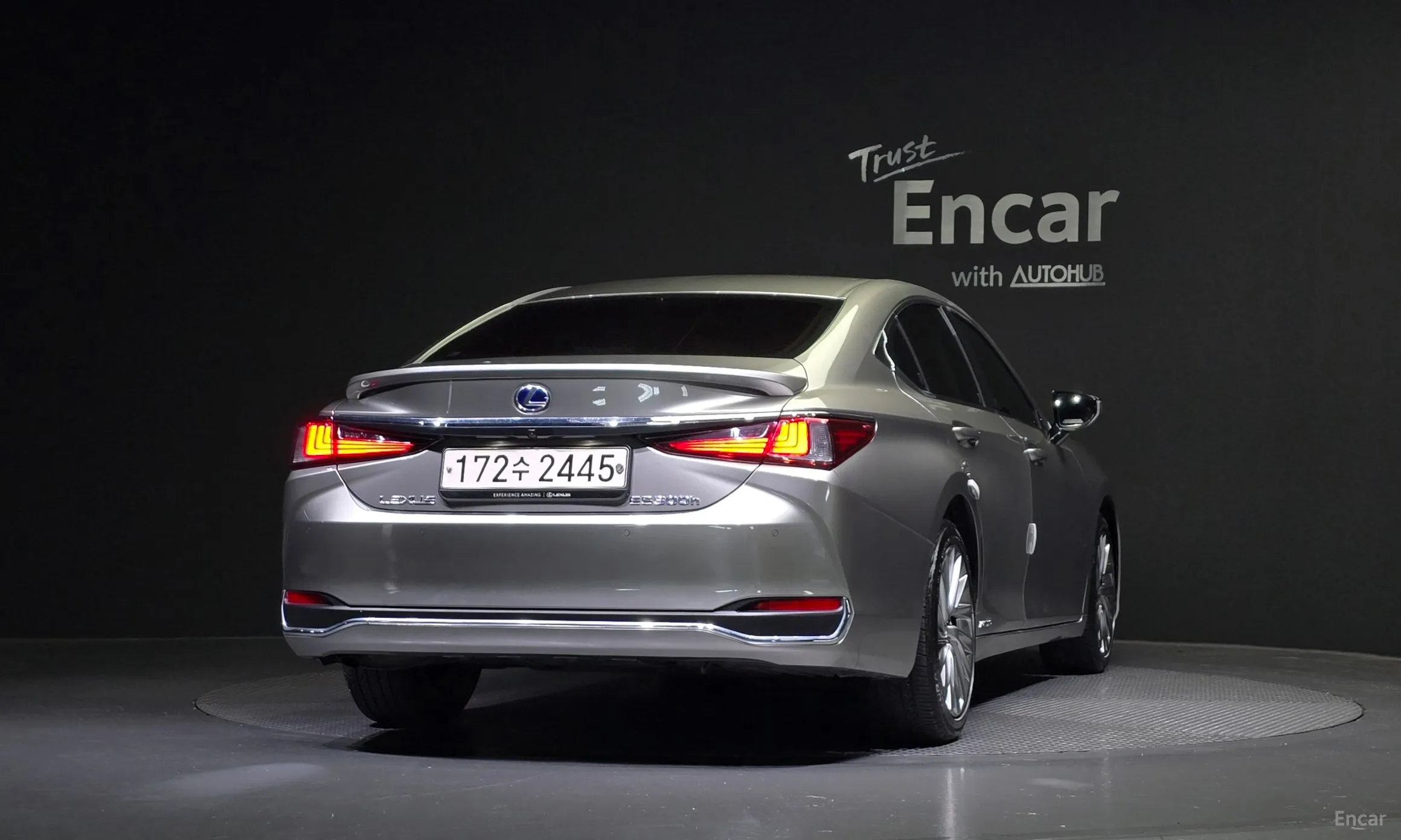 Lexus ES300h 7th Generation превью 4