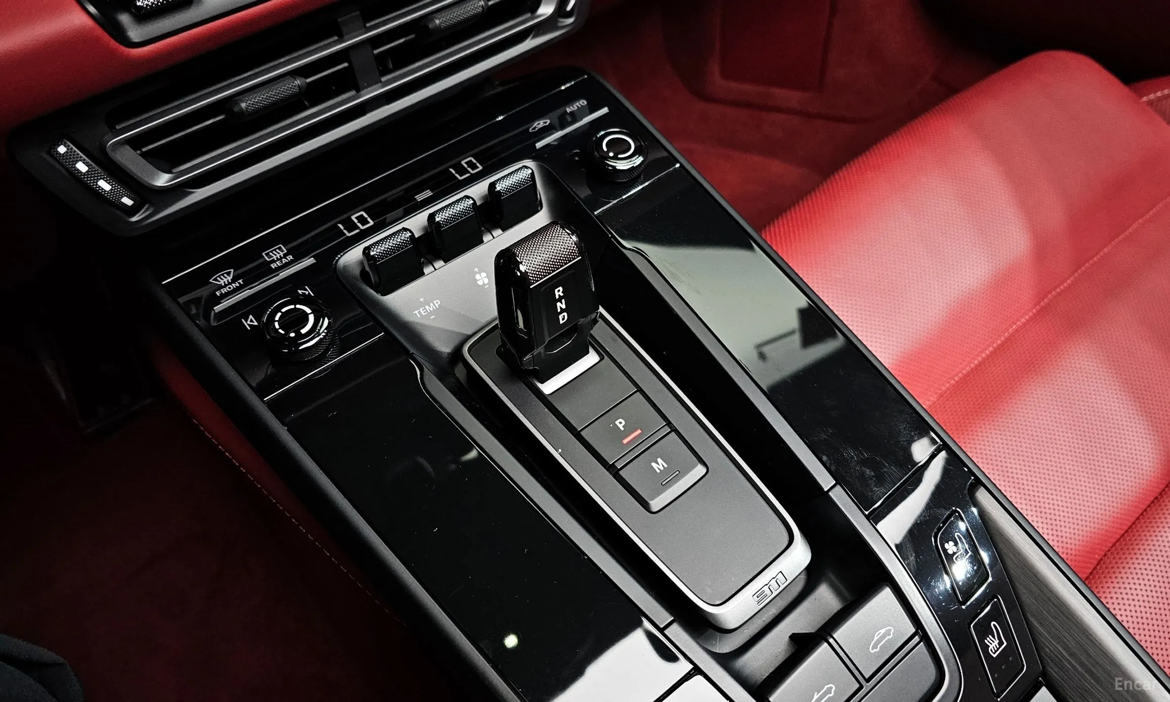 Porsche 911 (992) превью 9
